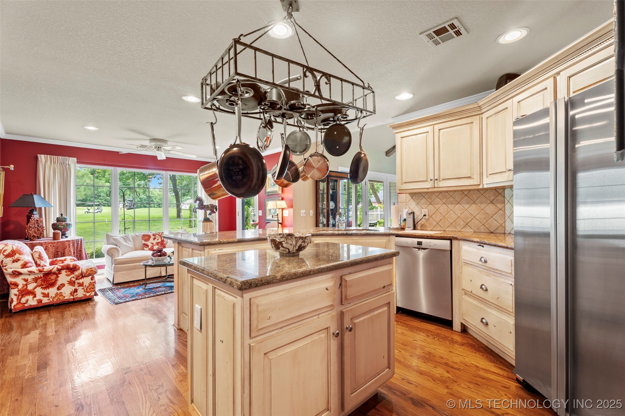 5070 Lake Breeze Road Property Photo 23