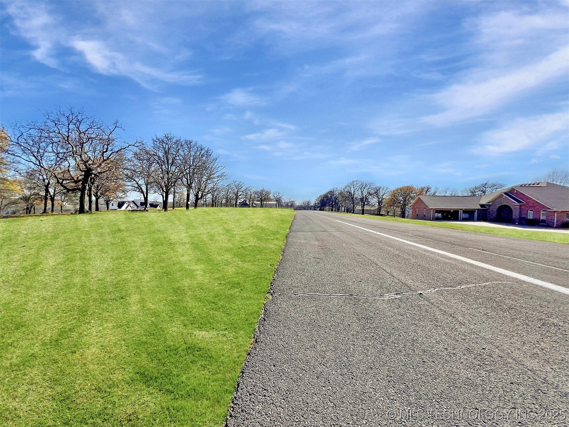 18977 E Wilderness Lane Property Photo 2