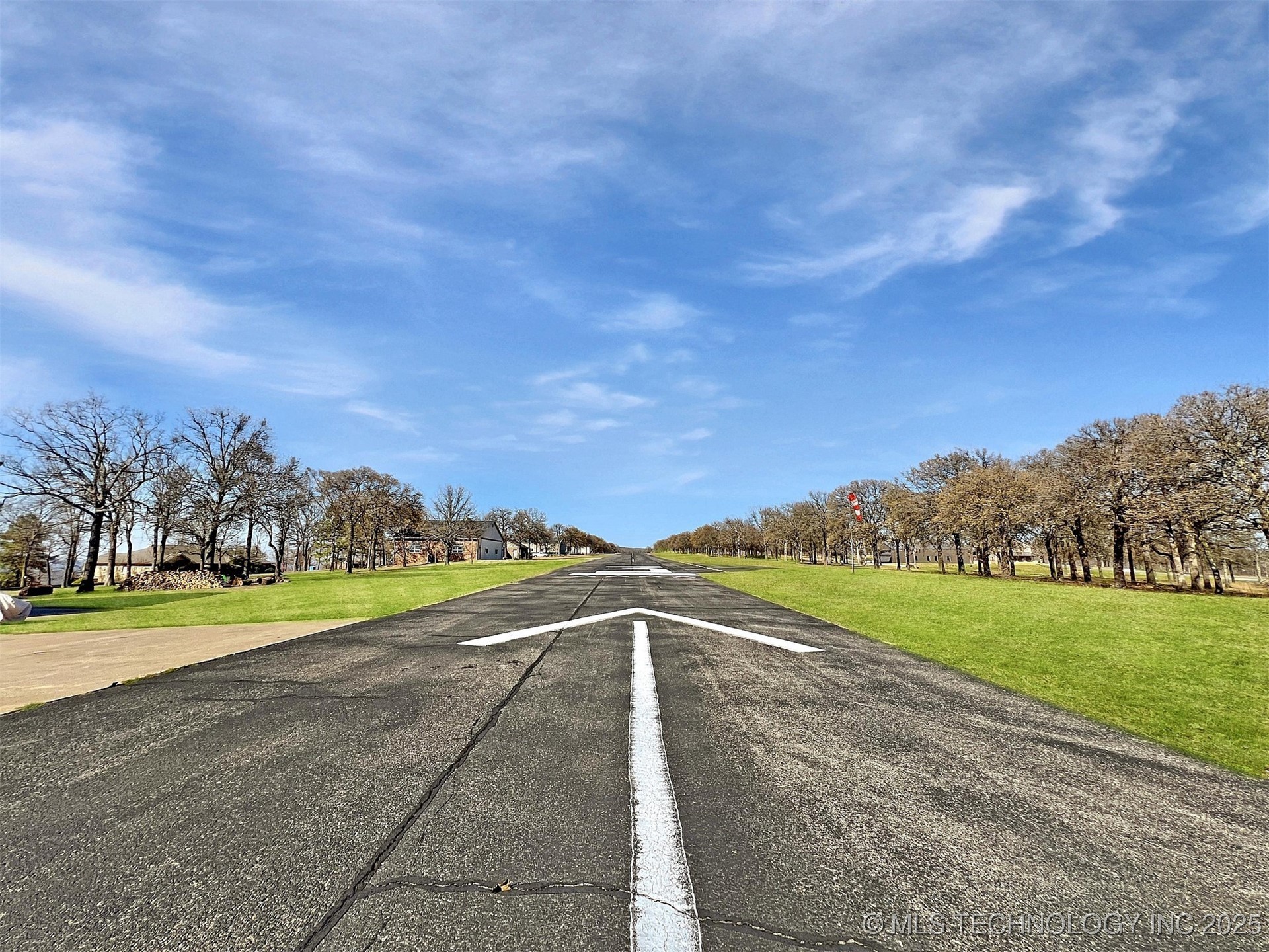 18977 E Wilderness Lane Property Photo 4