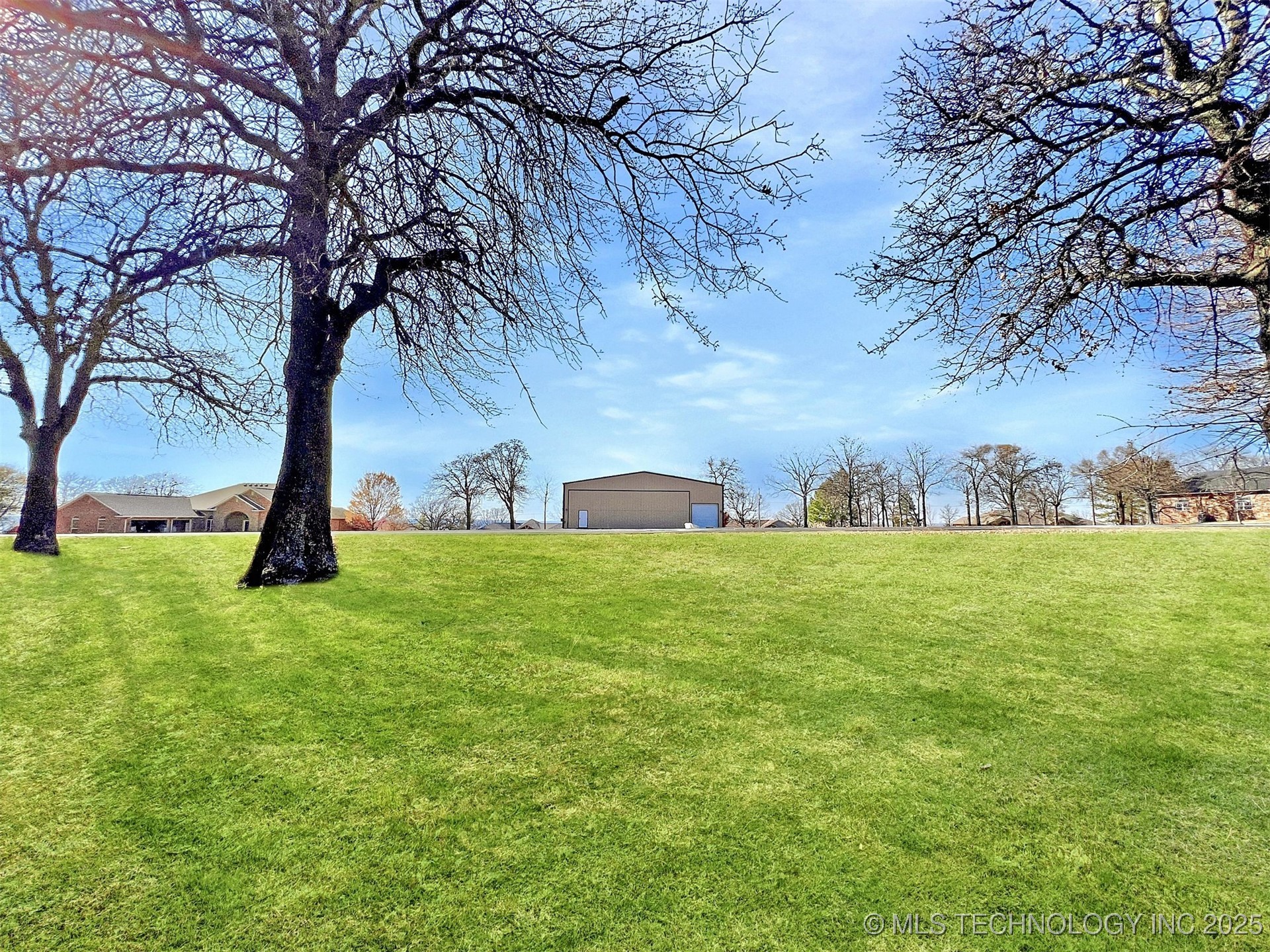 18977 E Wilderness Lane Property Photo 6