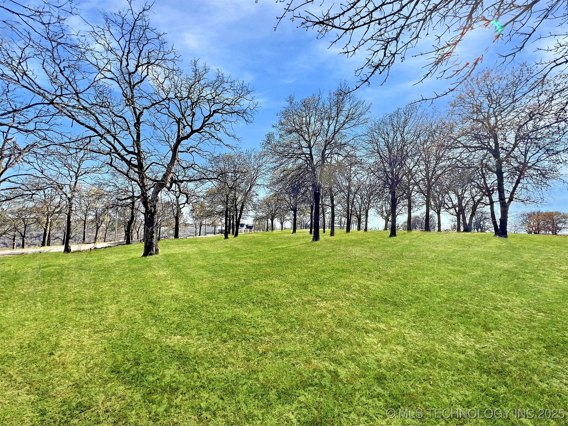 18977 E Wilderness Lane Property Photo 7