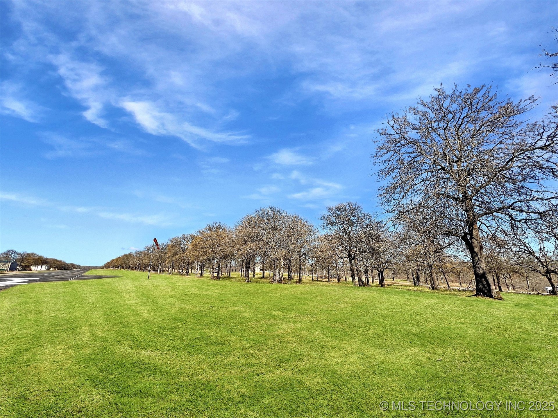 18977 E Wilderness Lane Property Photo 13