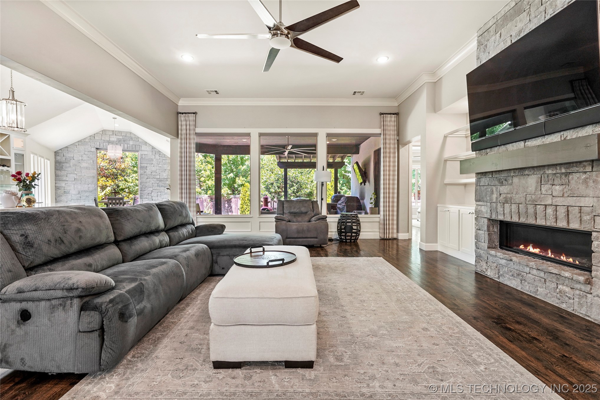 4603 E 118th Place Property Photo 9