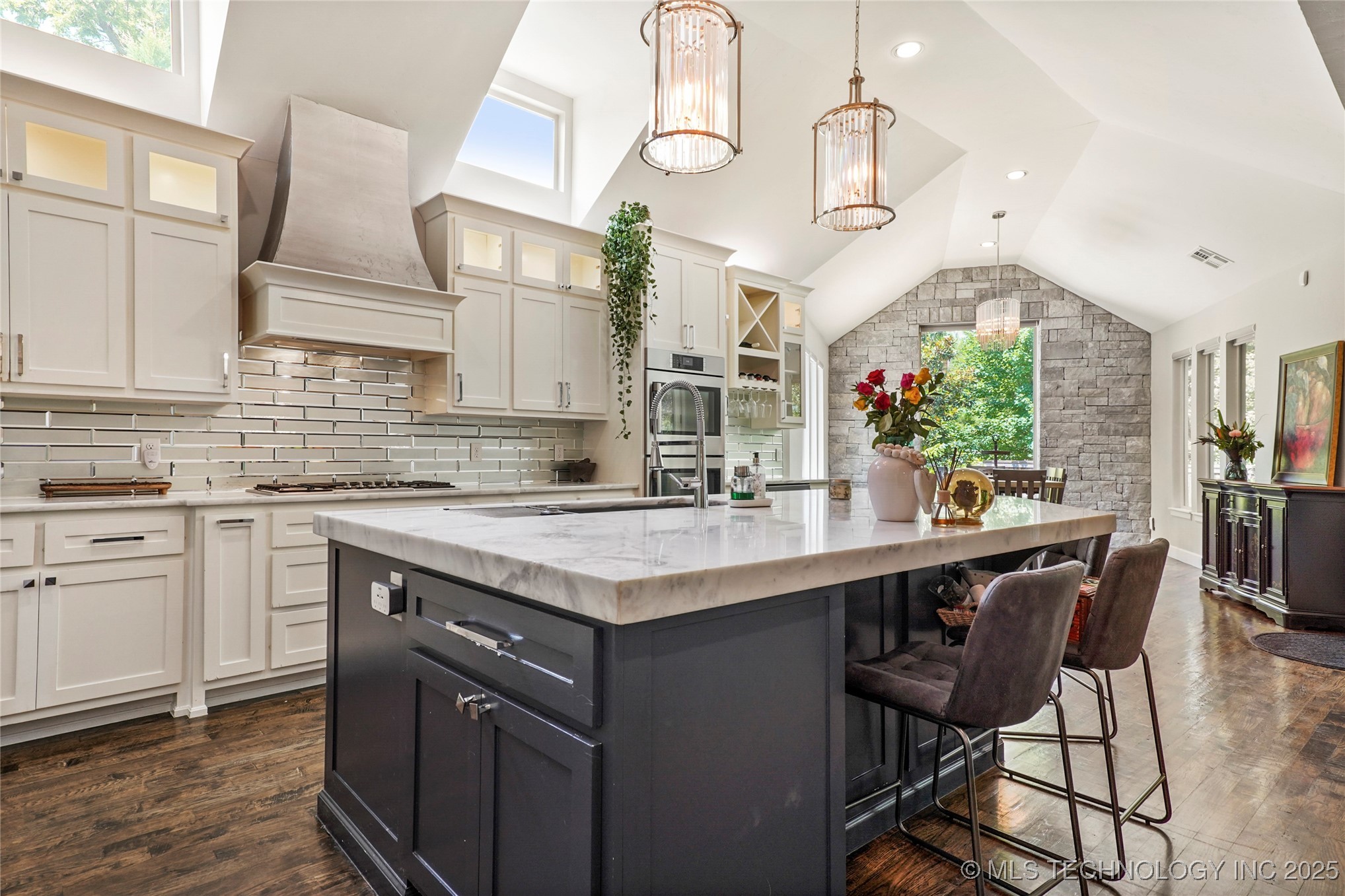 4603 E 118th Place Property Photo 12