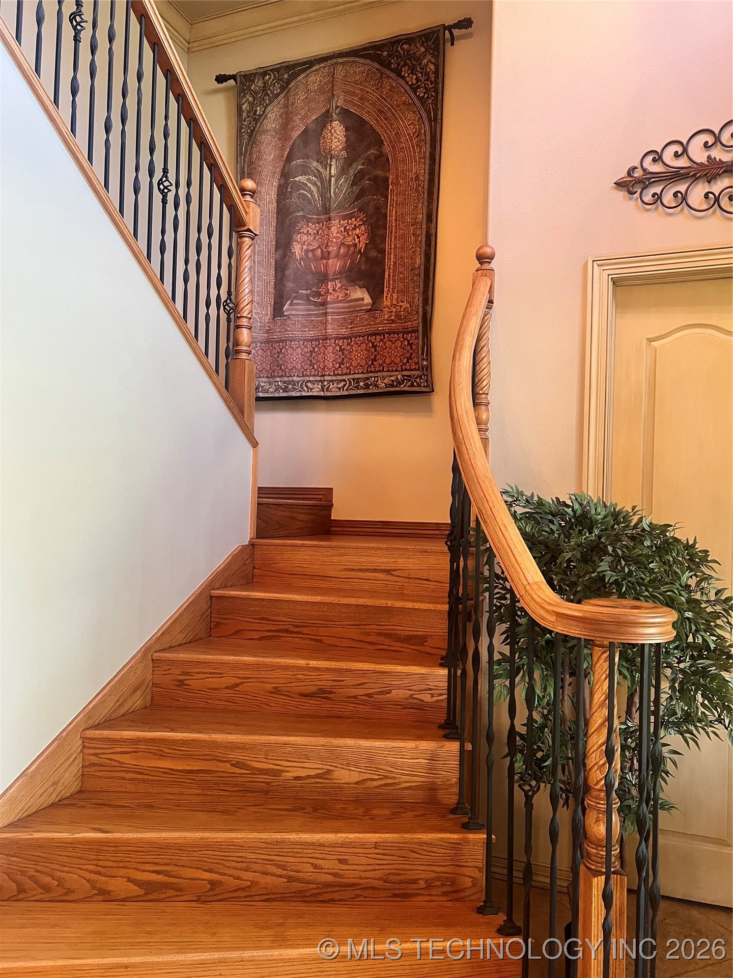 910 Summit Ridge Property Photo 14