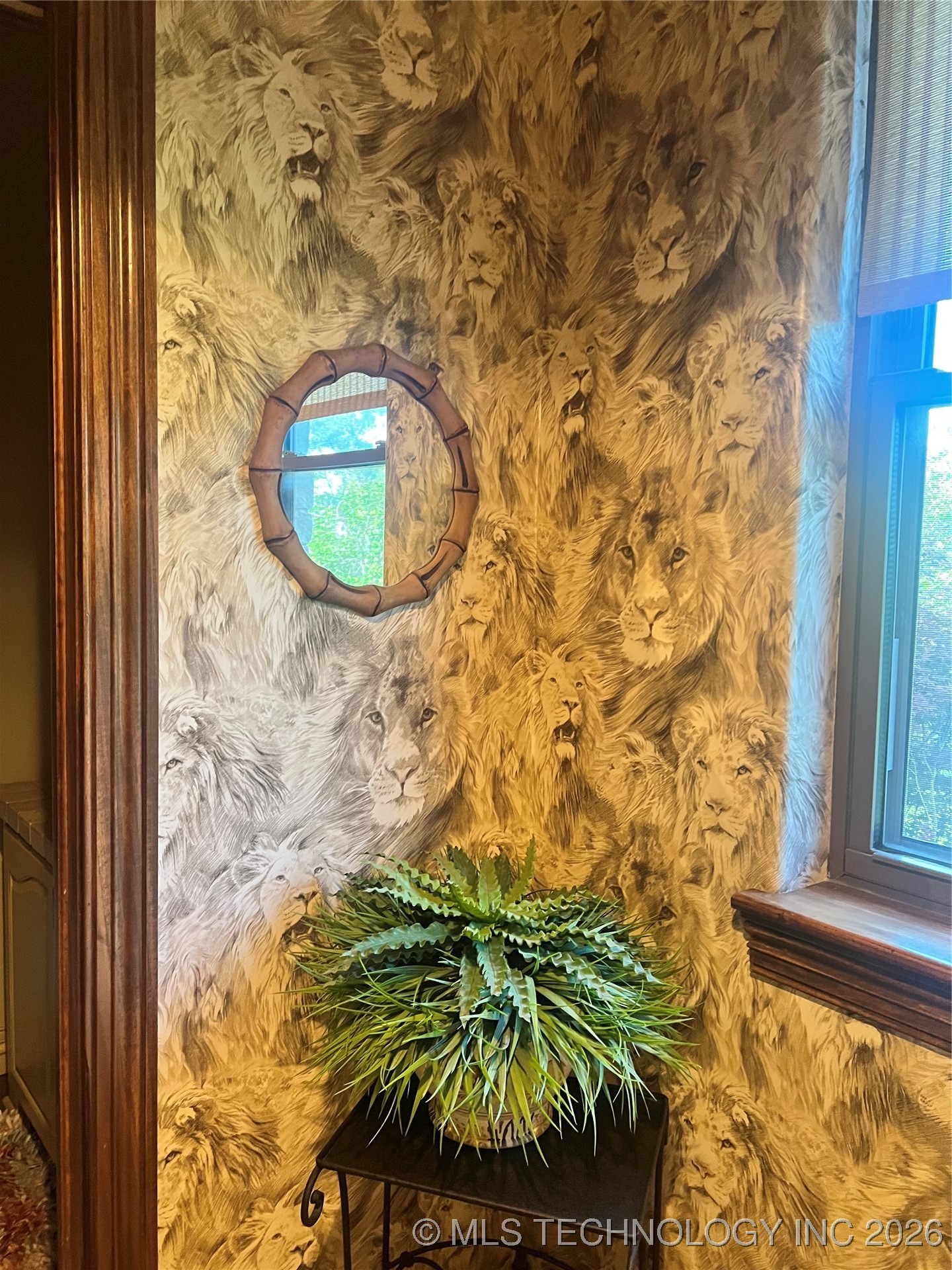 910 Summit Ridge Property Photo 16