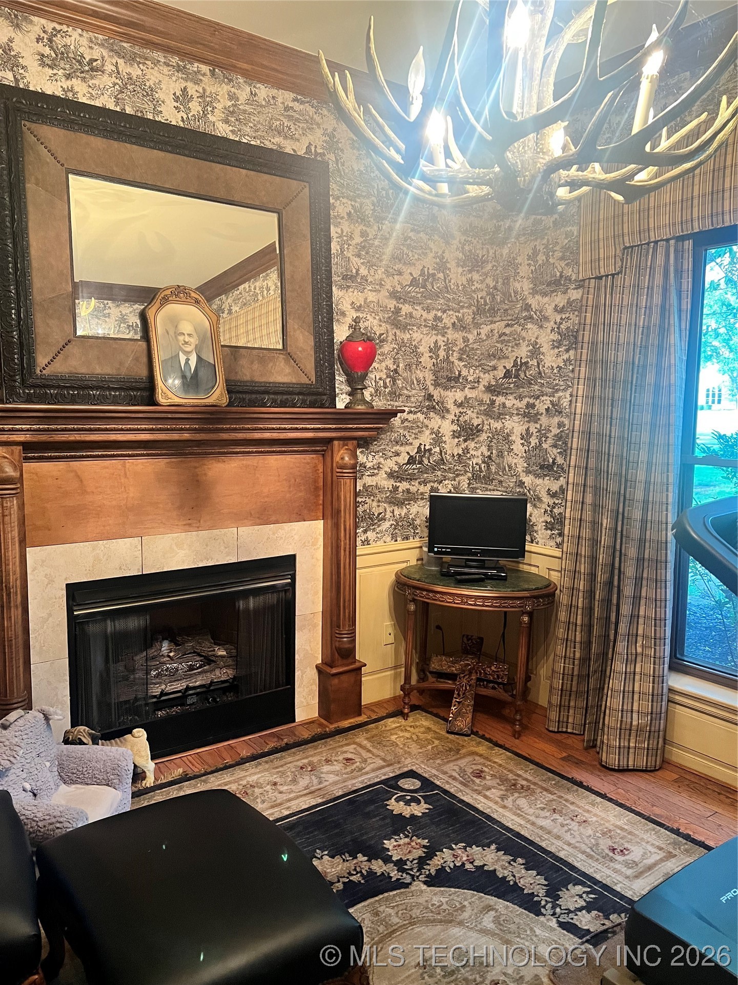 910 Summit Ridge Property Photo 23