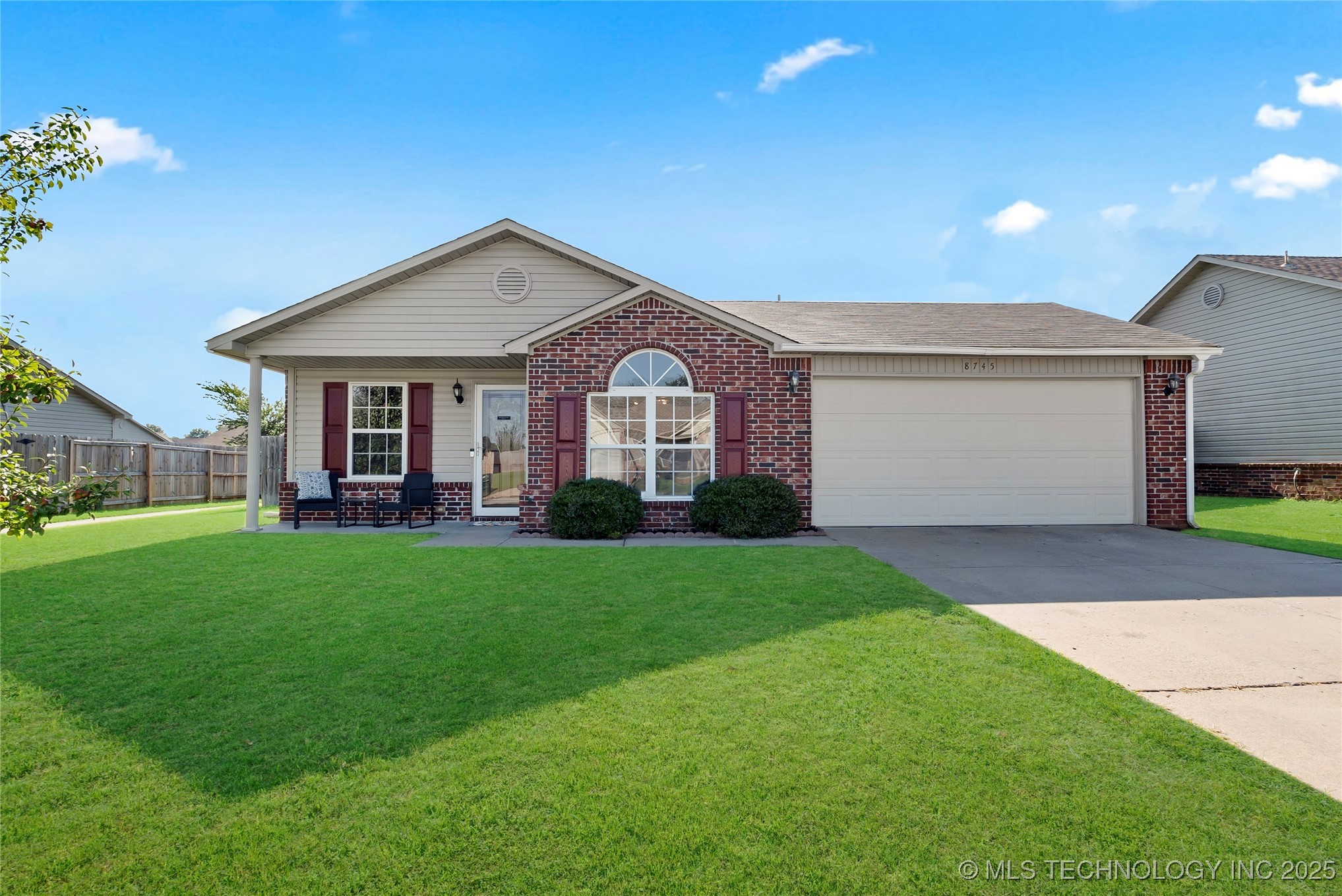 8745 S 261st East Avenue Property Photo 1