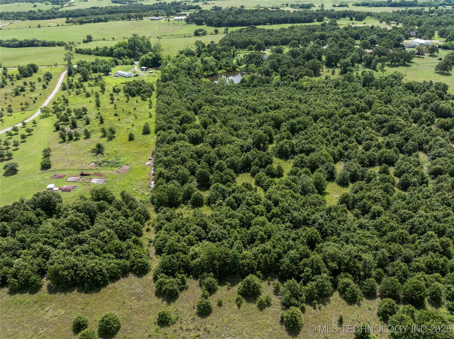 417th West Avenue Property Photo 9