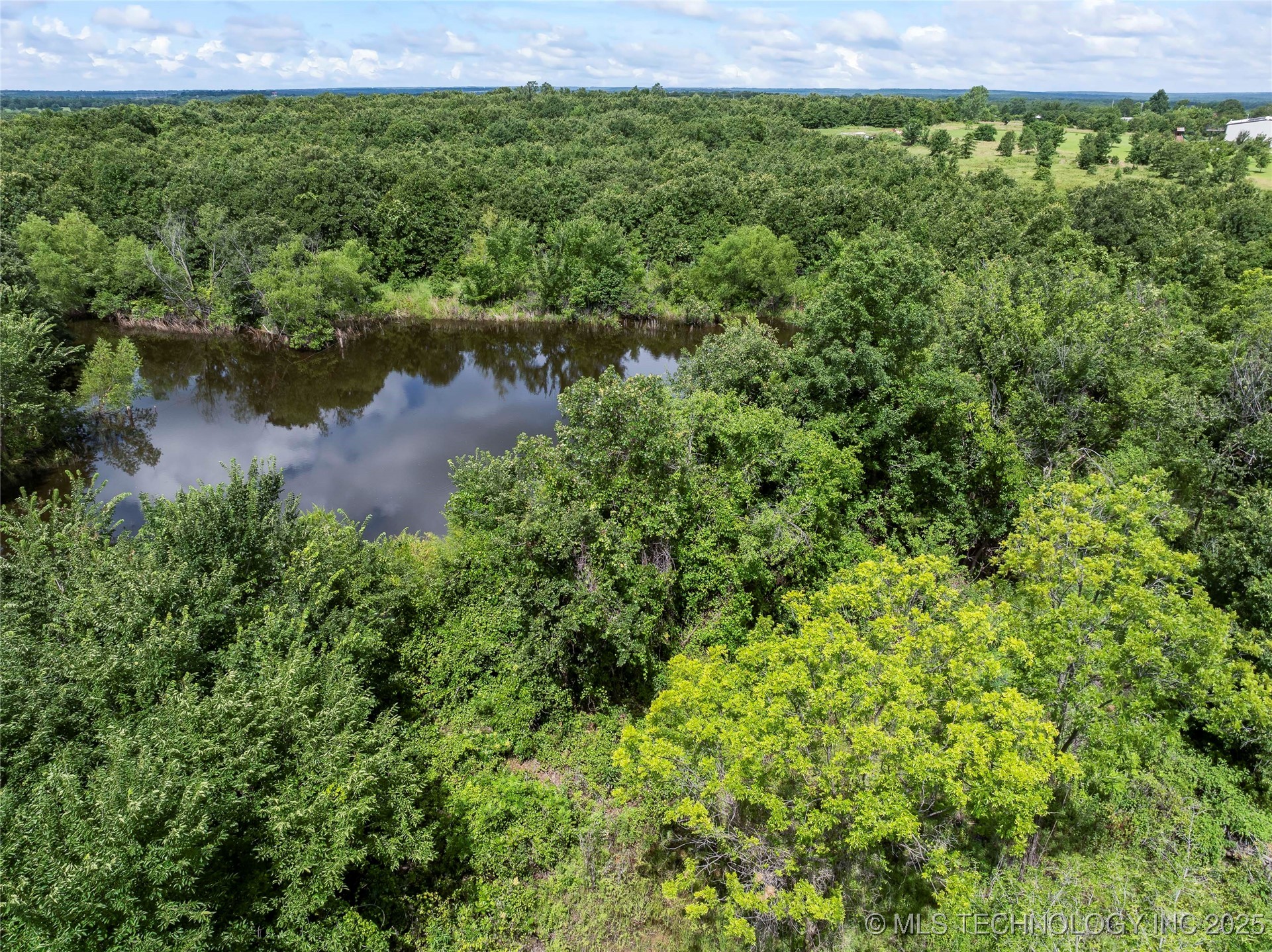 417th West Avenue Property Photo 14