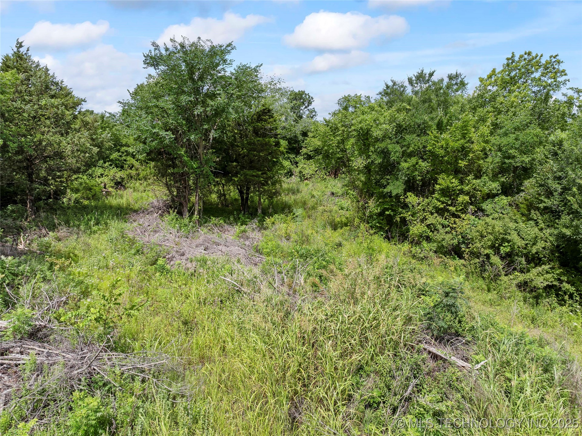 417th West Avenue Property Photo 15