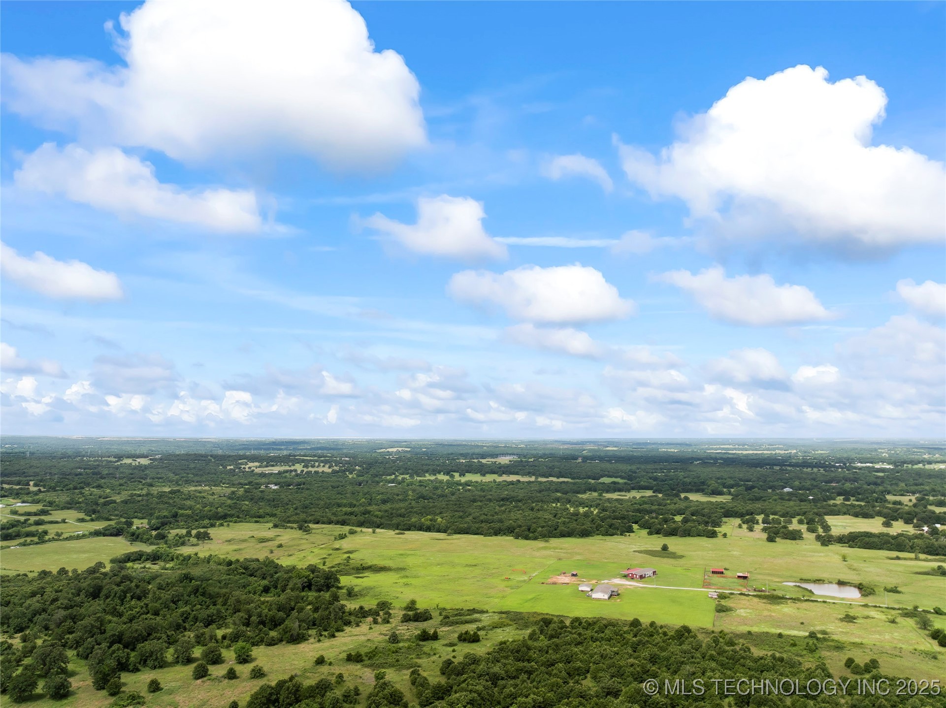 417th West Avenue Property Photo 28