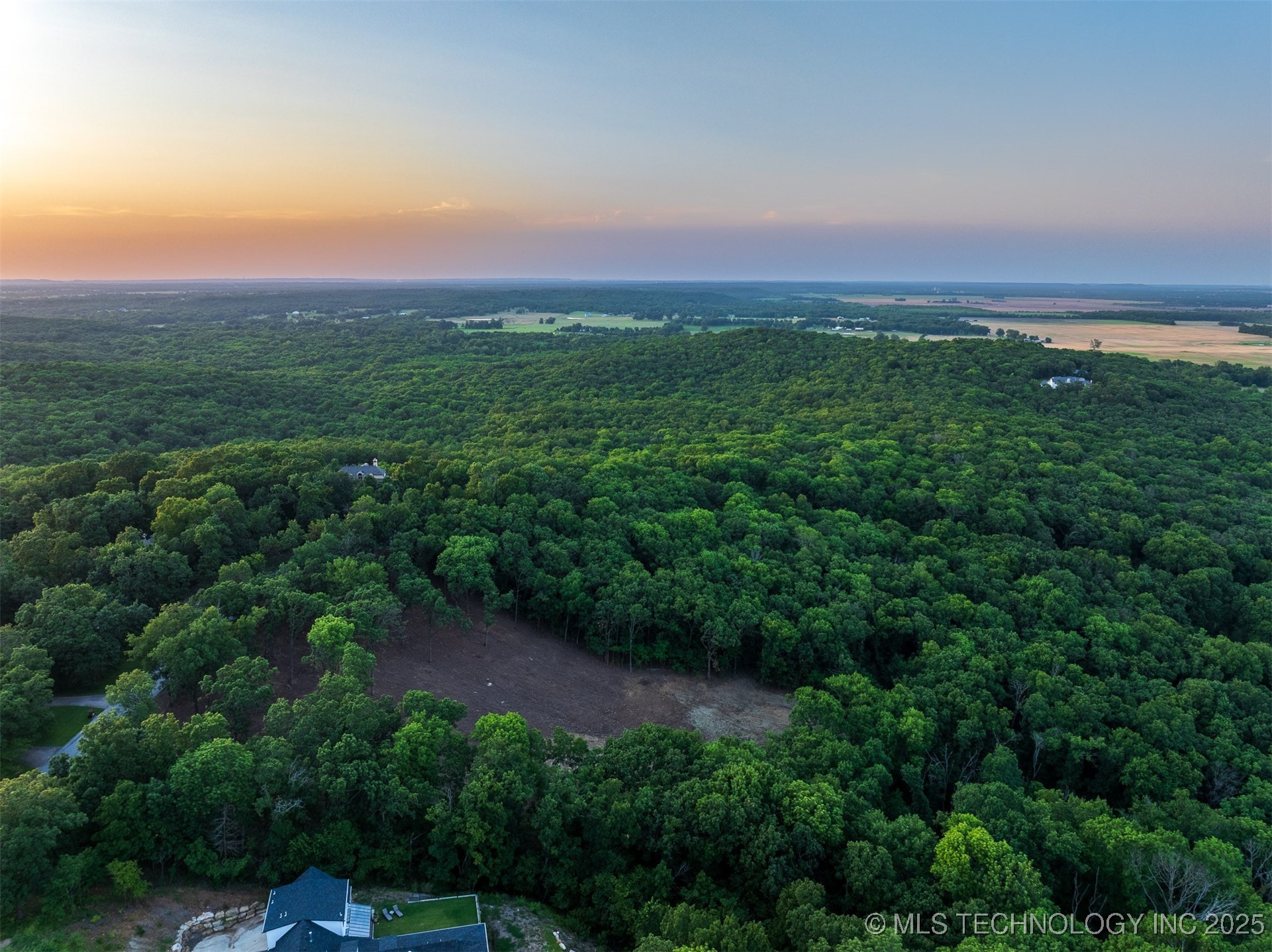 01 S 298th East Avenue Property Photo 6