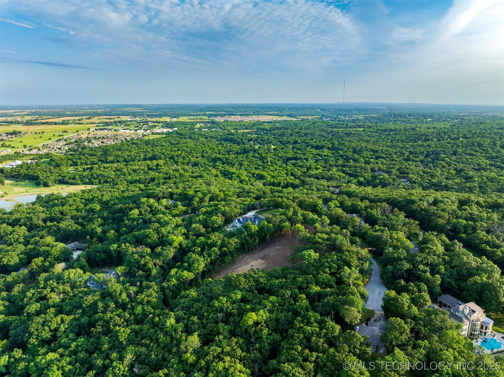 01 S 298th East Avenue Property Photo 33