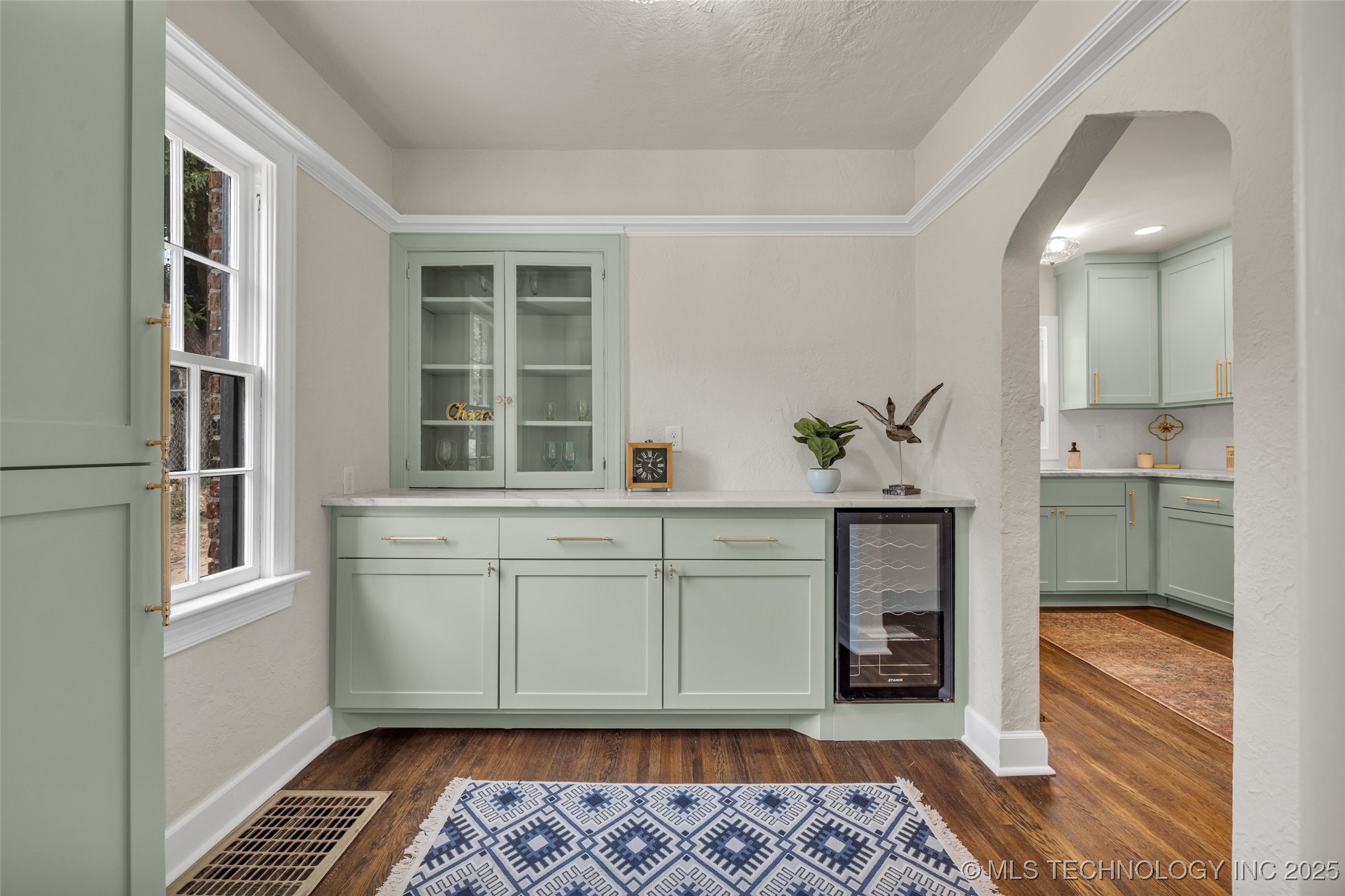 1743 S Florence Place Property Photo 5