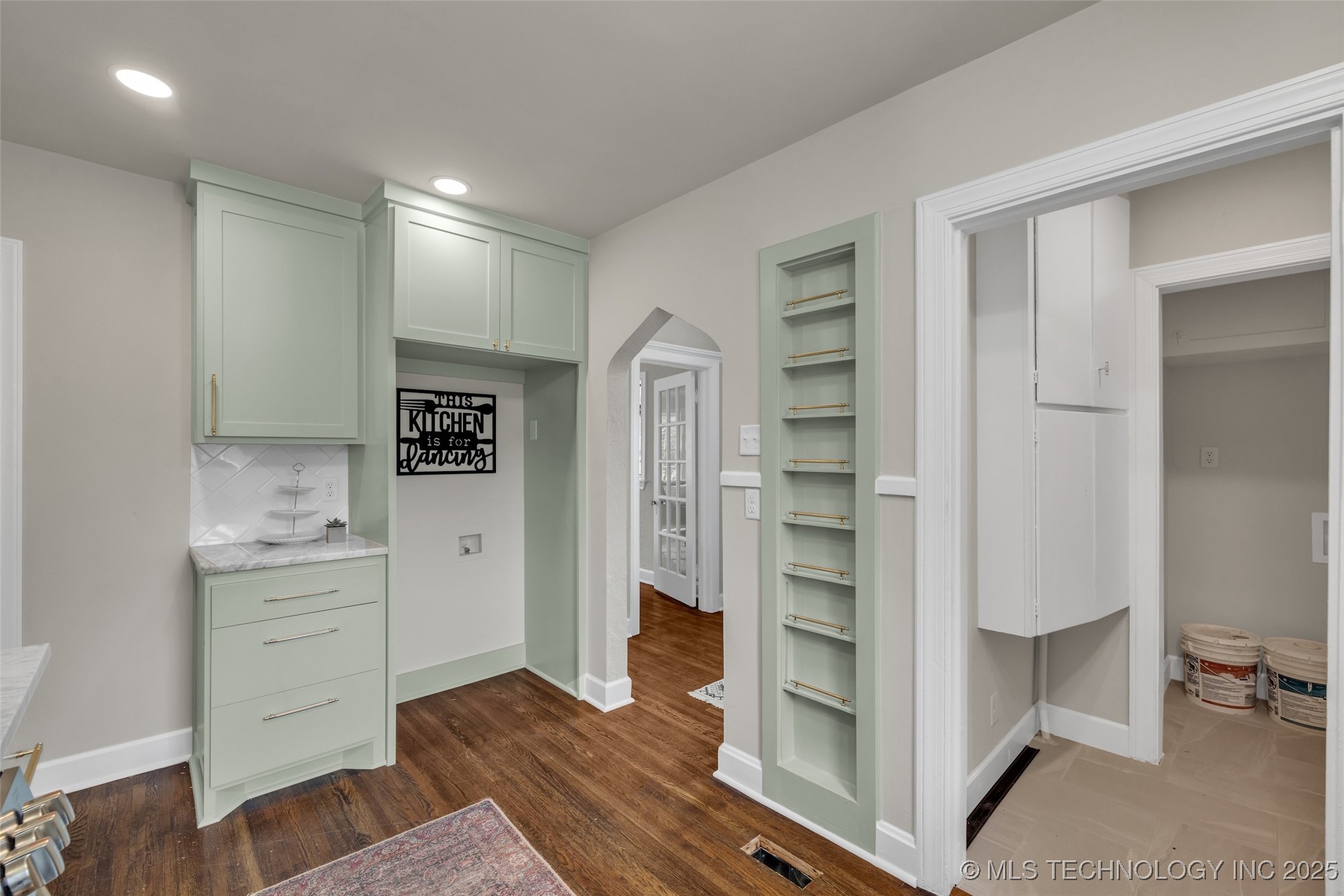 1743 S Florence Place Property Photo 14