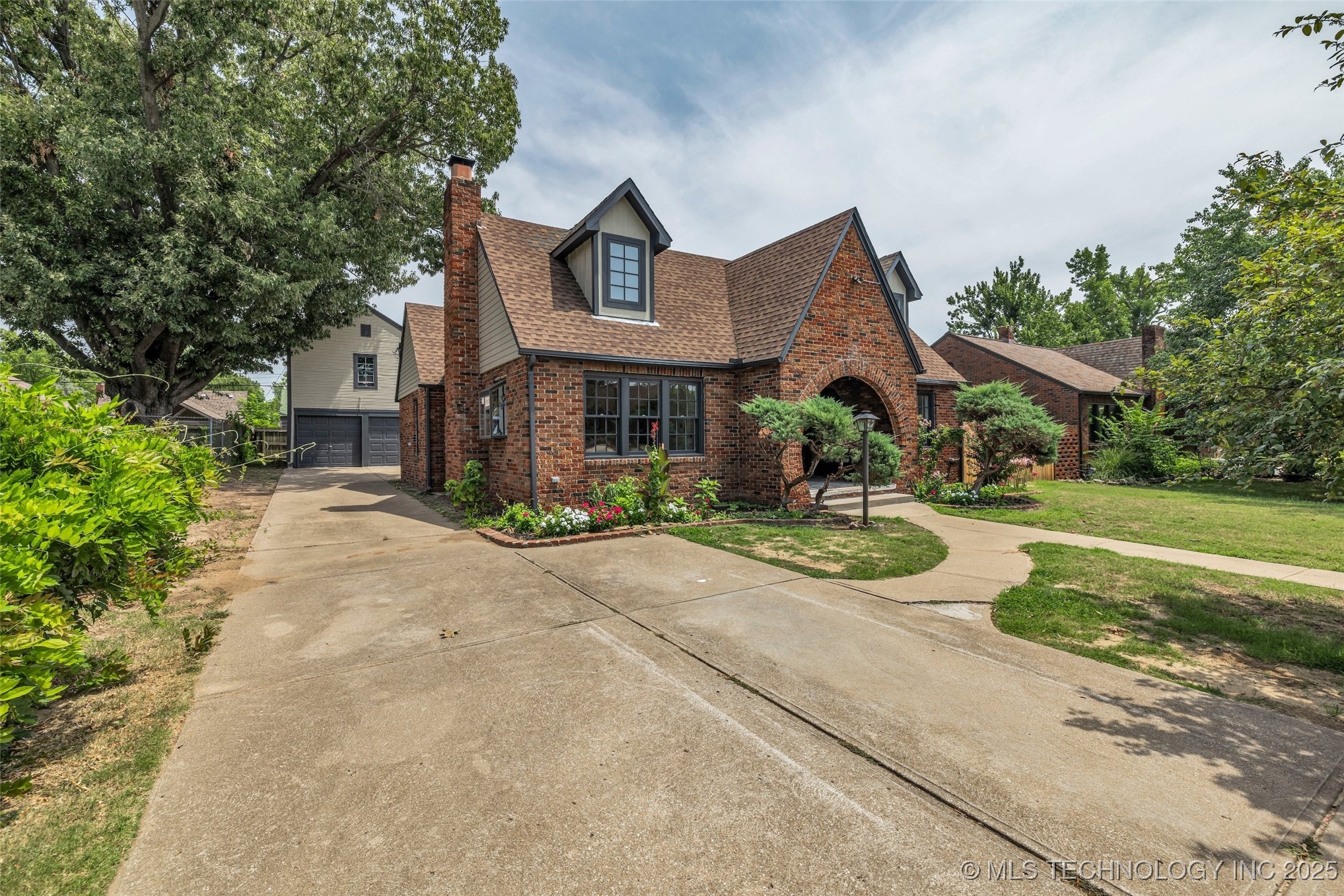 1743 S Florence Place Property Photo 27