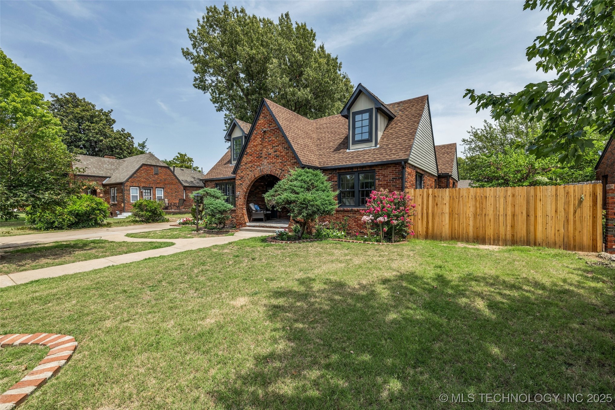 1743 S Florence Place Property Photo 28