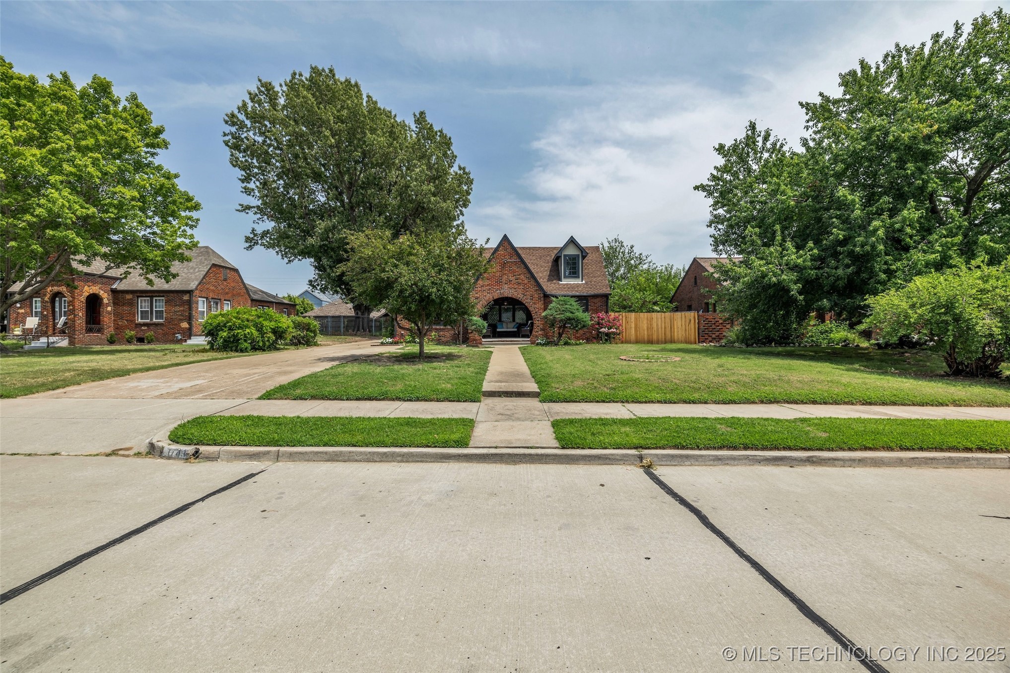 1743 S Florence Place Property Photo 44