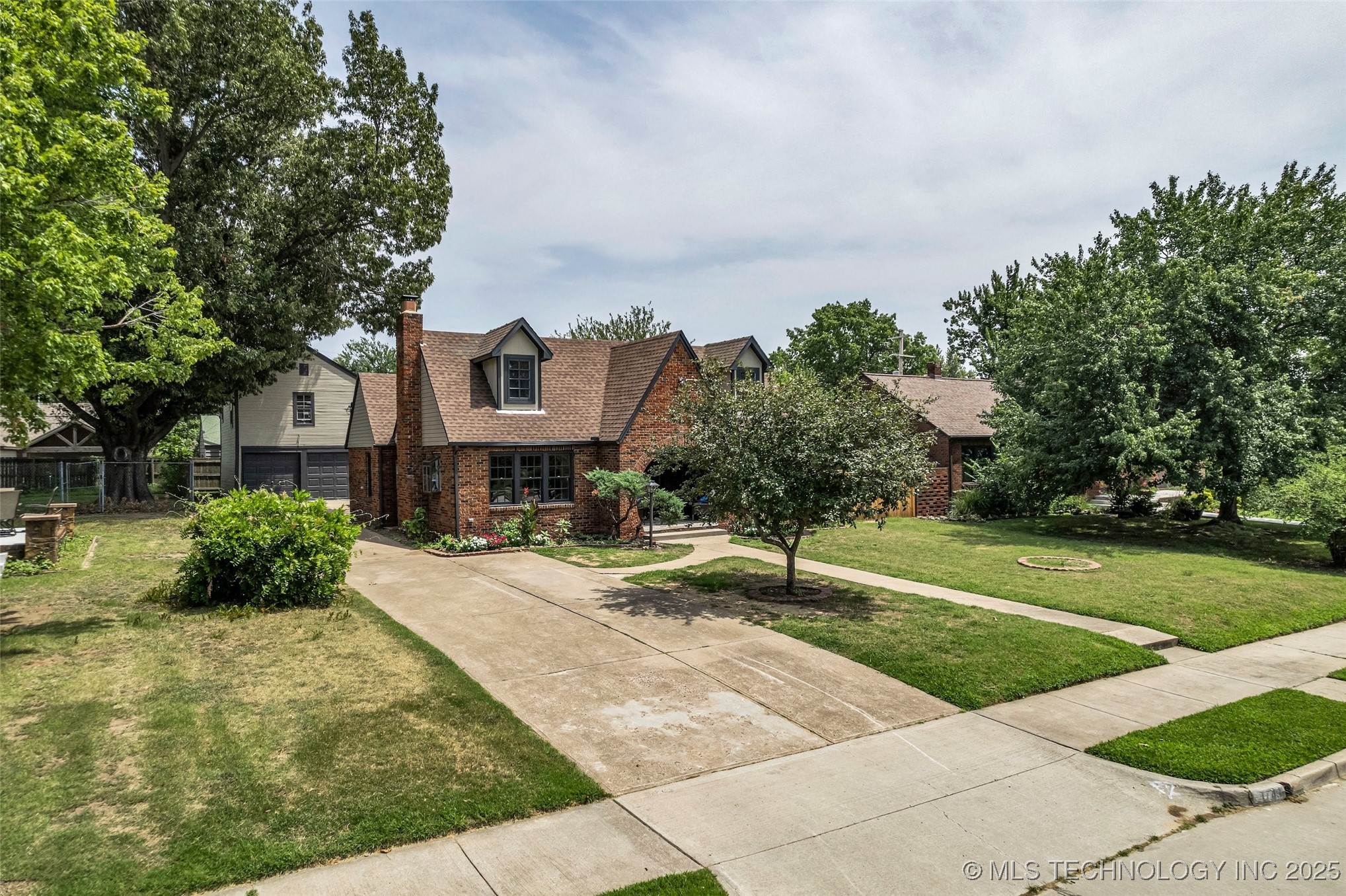 1743 S Florence Place Property Photo 46