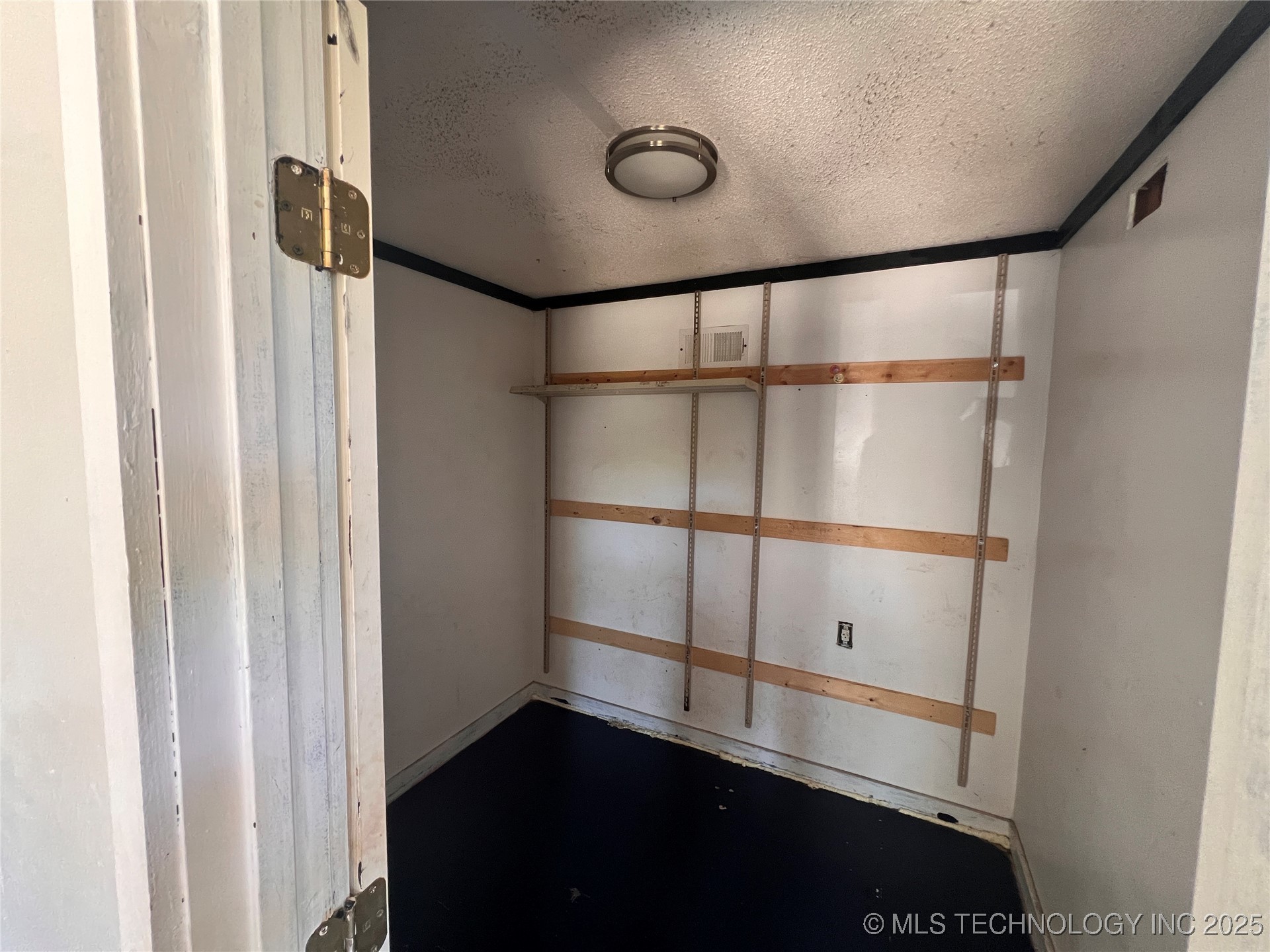 2429 State Hwy 31 Property Photo 8