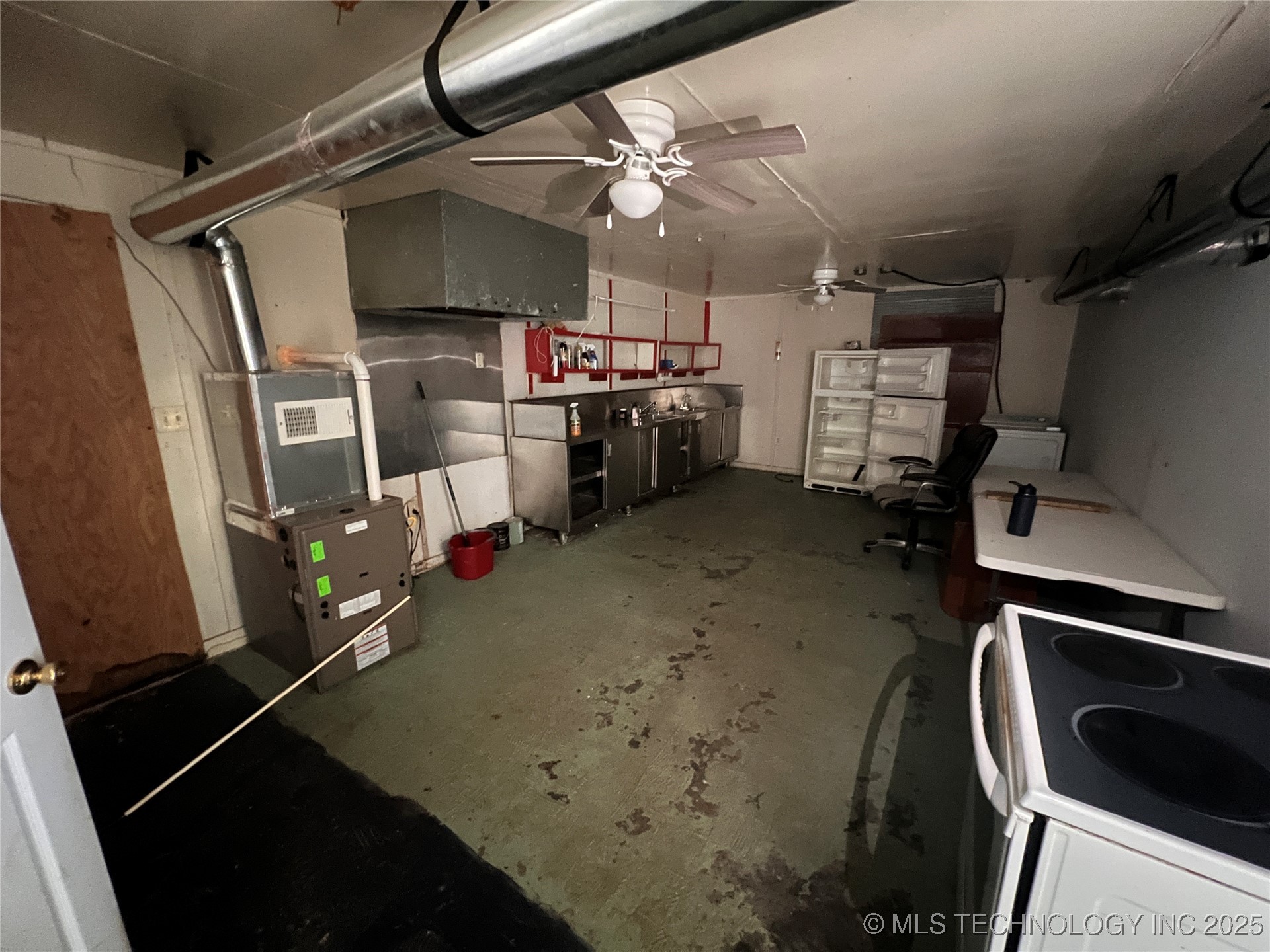 2429 State Hwy 31 Property Photo 12