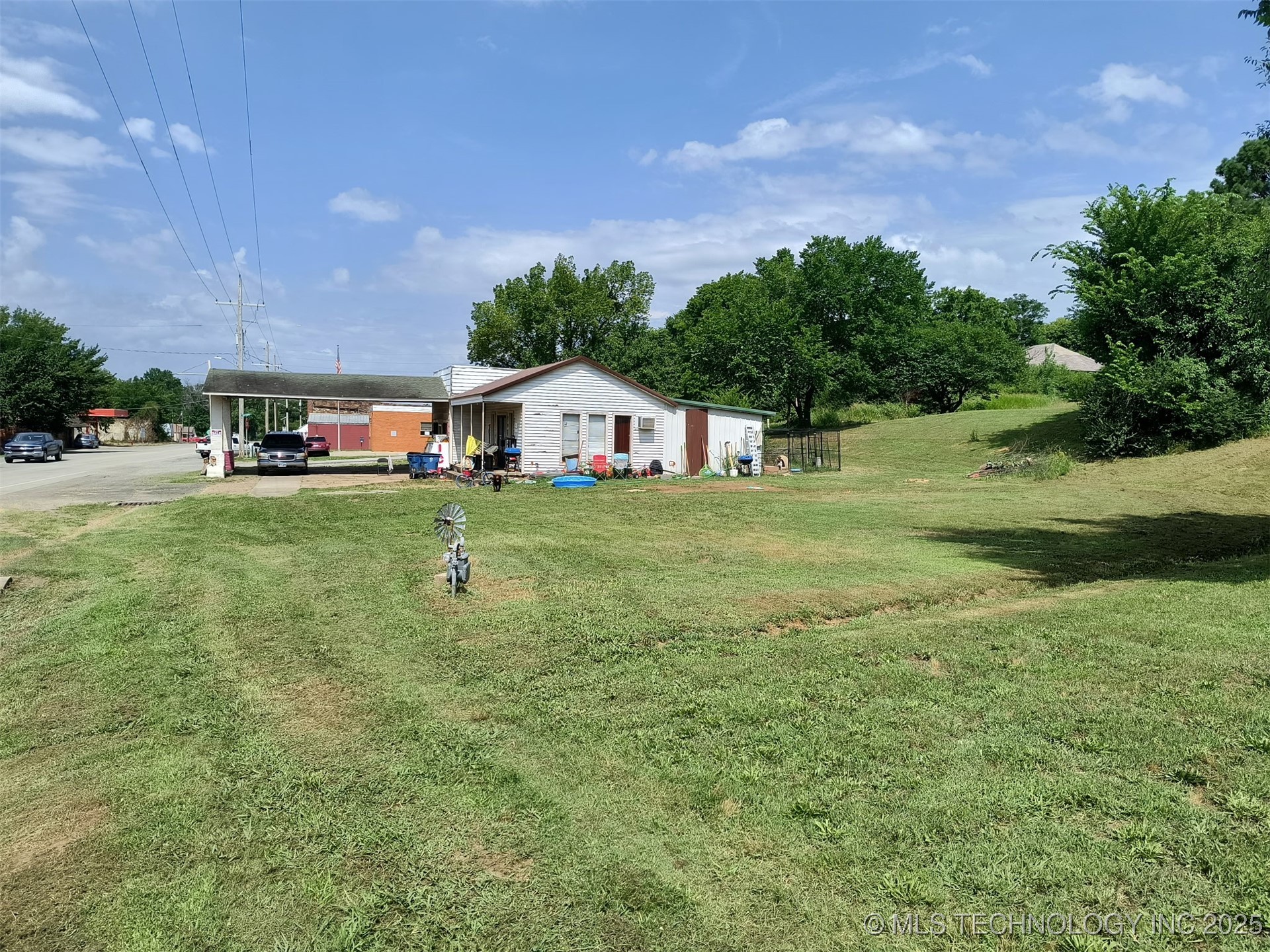 2429 State Hwy 31 Property Photo 17