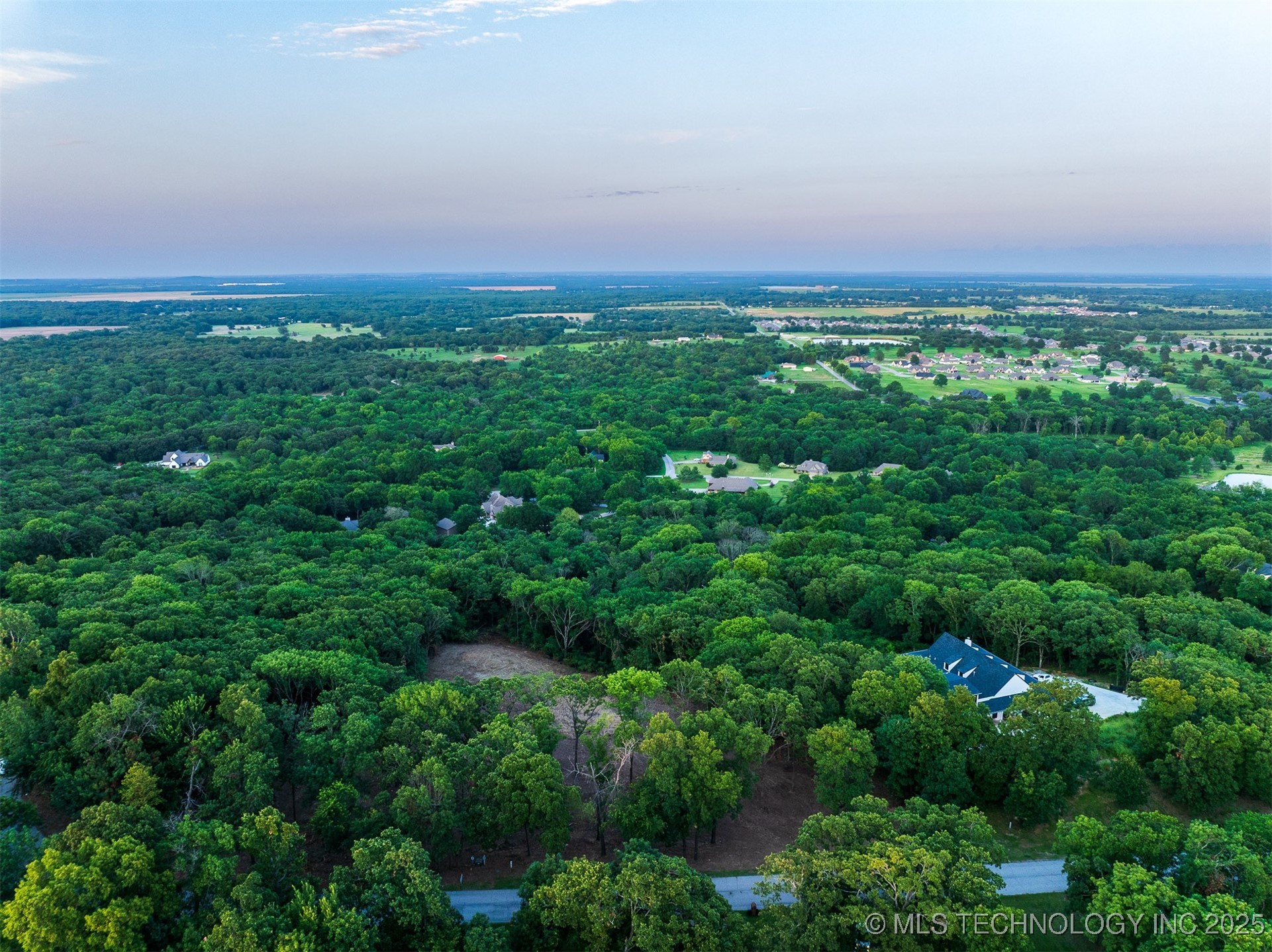 02 S 298th East Avenue Property Photo 3