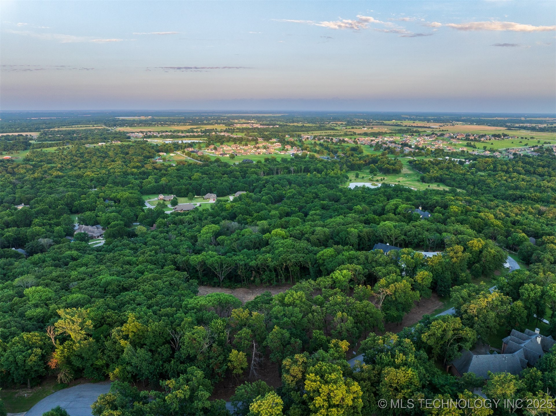 02 S 298th East Avenue Property Photo 9
