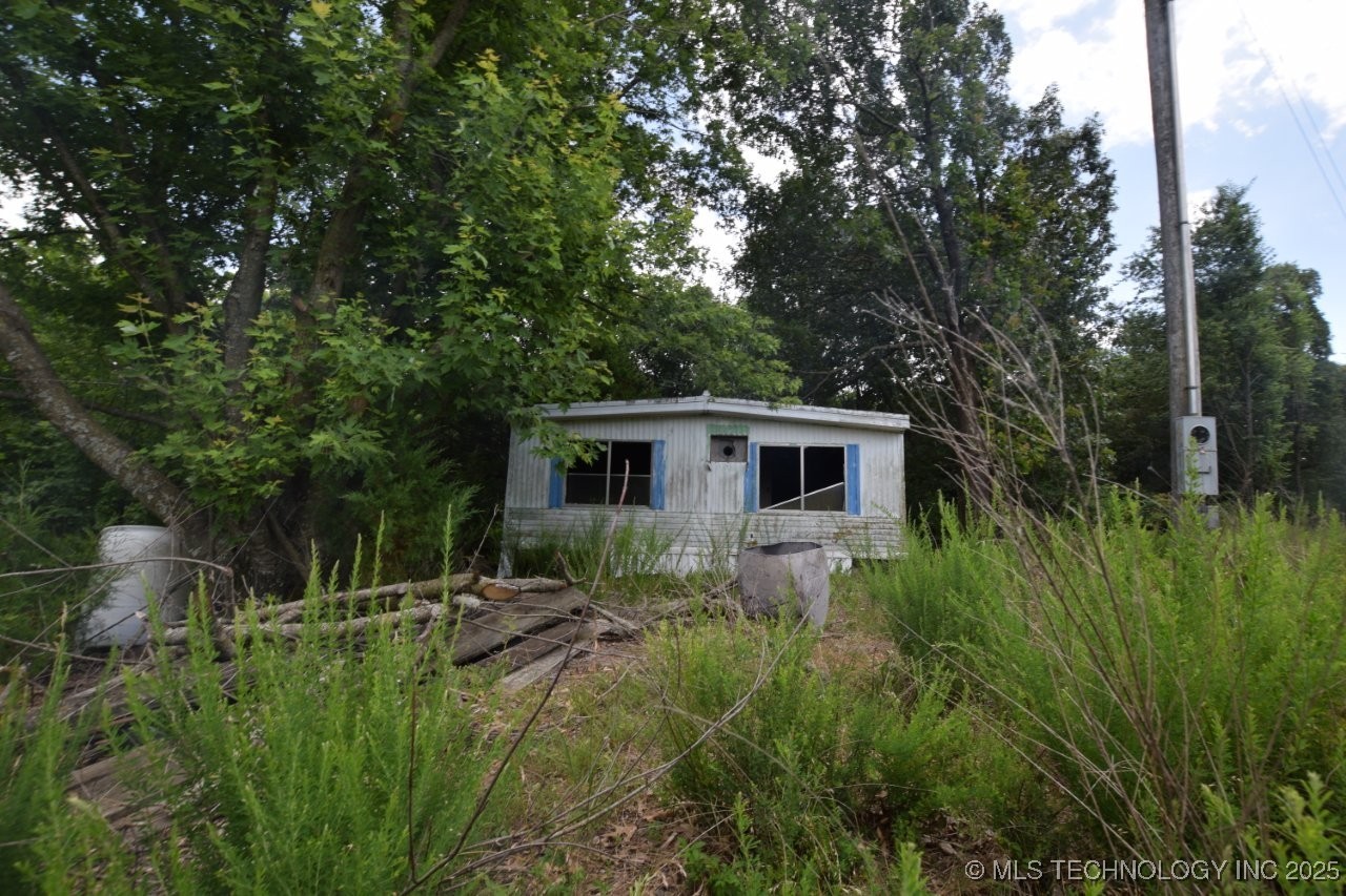 70331 E 360 Road Property Photo 4