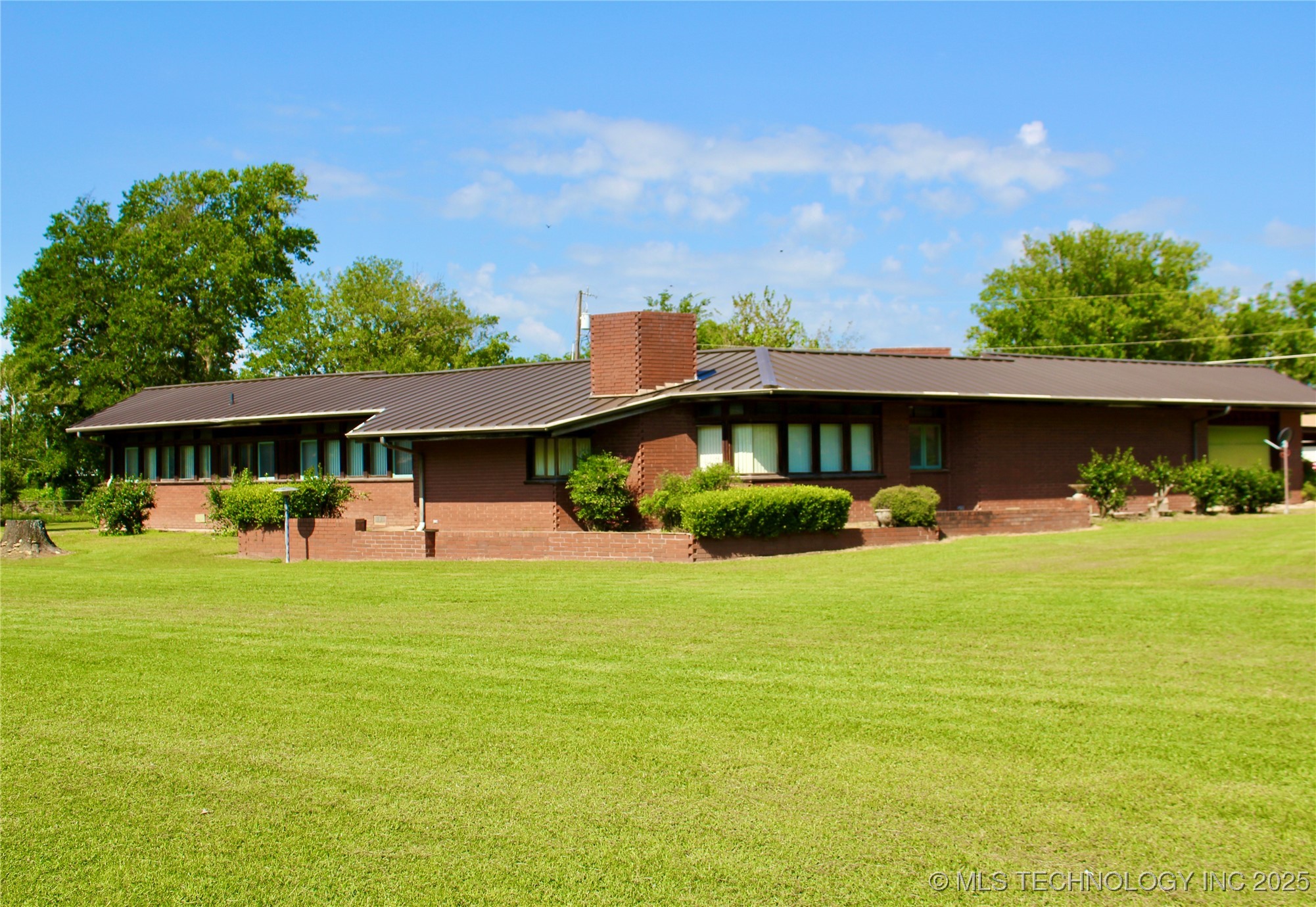 601 S Frey Street Property Photo 1