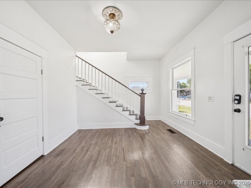 402 E Patti Page Boulevard Property Photo 4