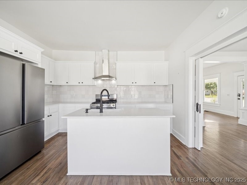 402 E Patti Page Boulevard Property Photo 9