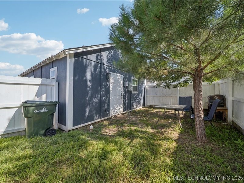 402 E Patti Page Boulevard Property Photo 36