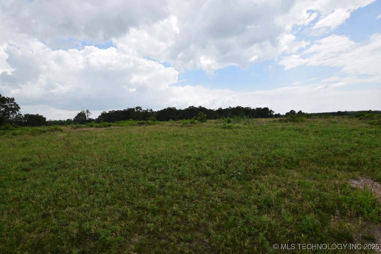 70251 E 360 Road Property Photo 1