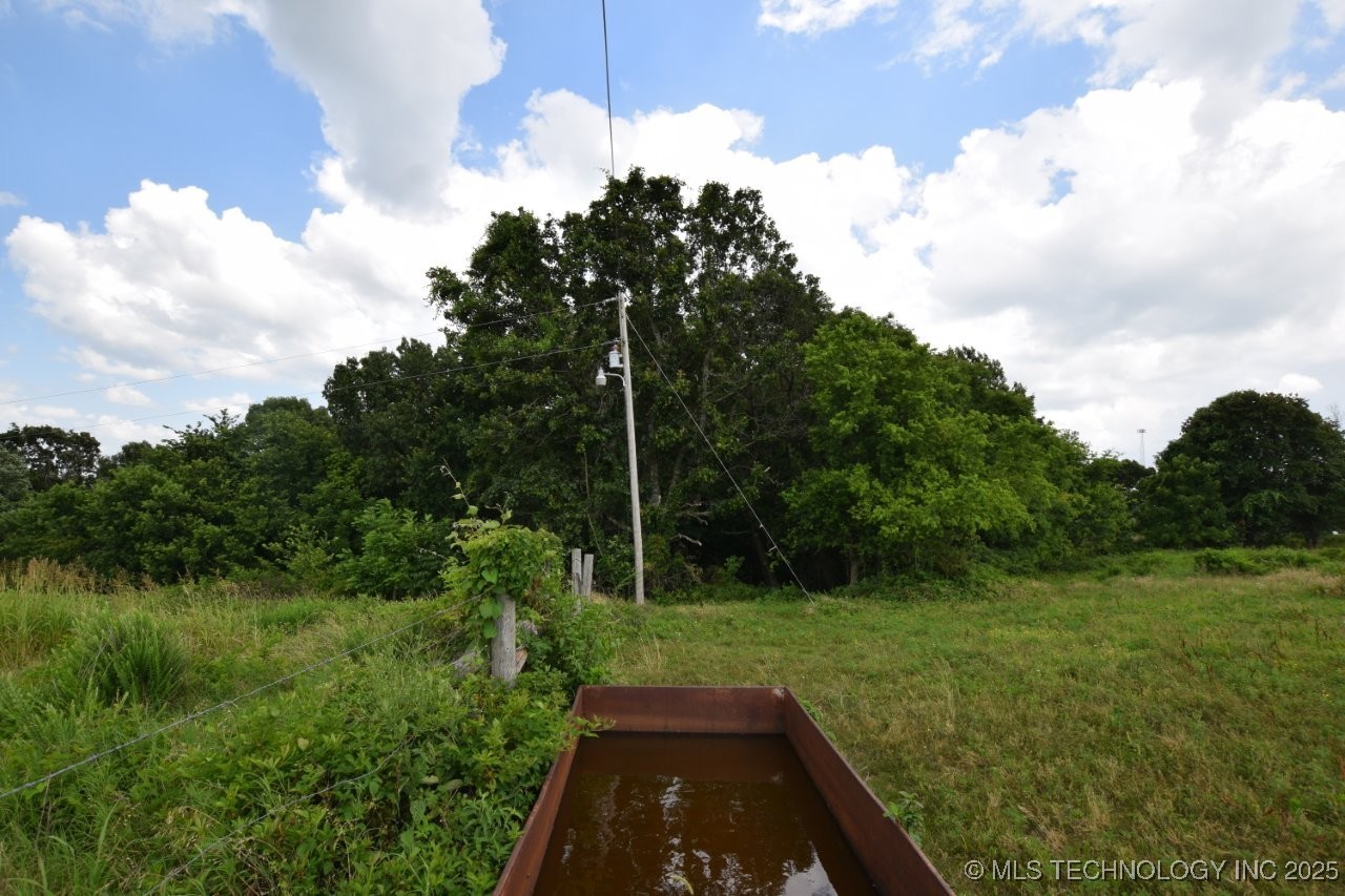 70251 E 360 Road Property Photo 12