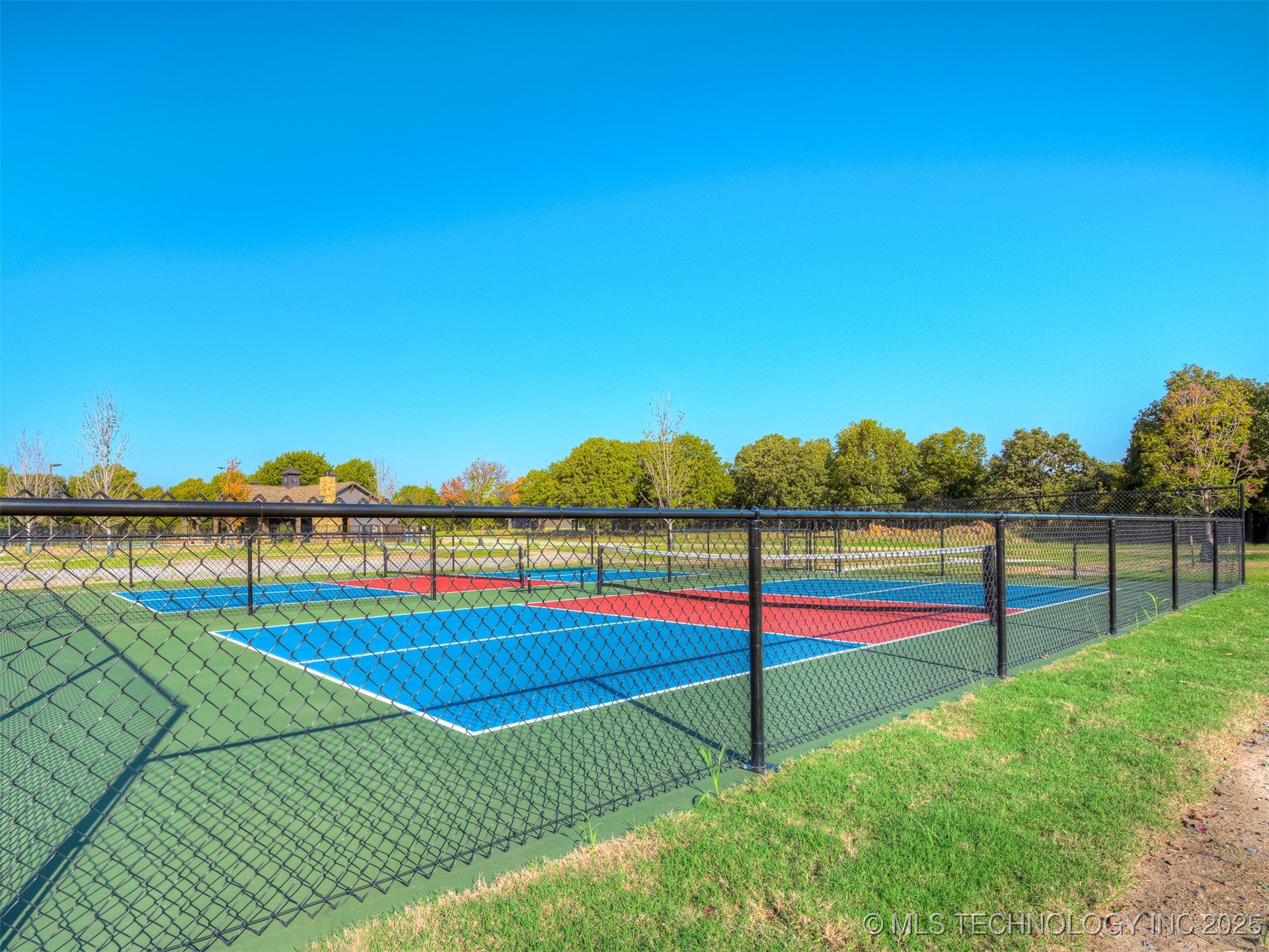 81 Patriot Pointe Property Photo 8