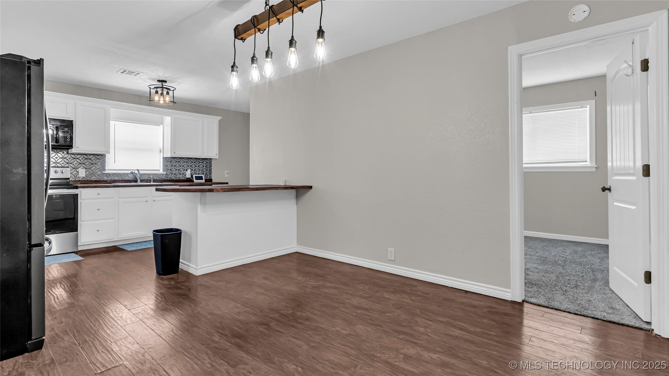 1412 Healdton Boulevard Property Photo 13