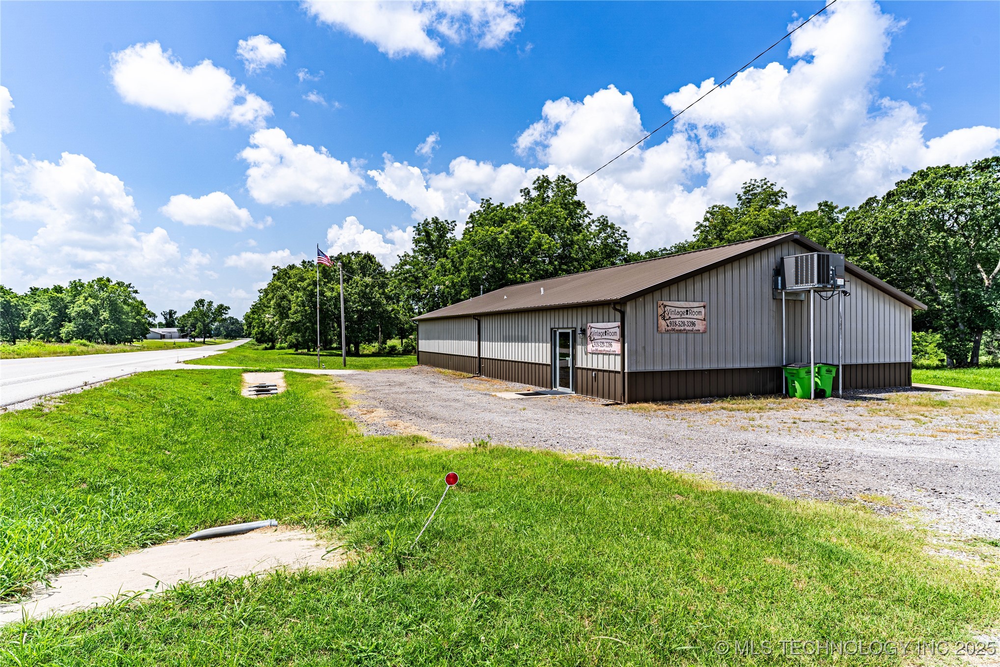 23350 W Hwy 16 Property Photo 2