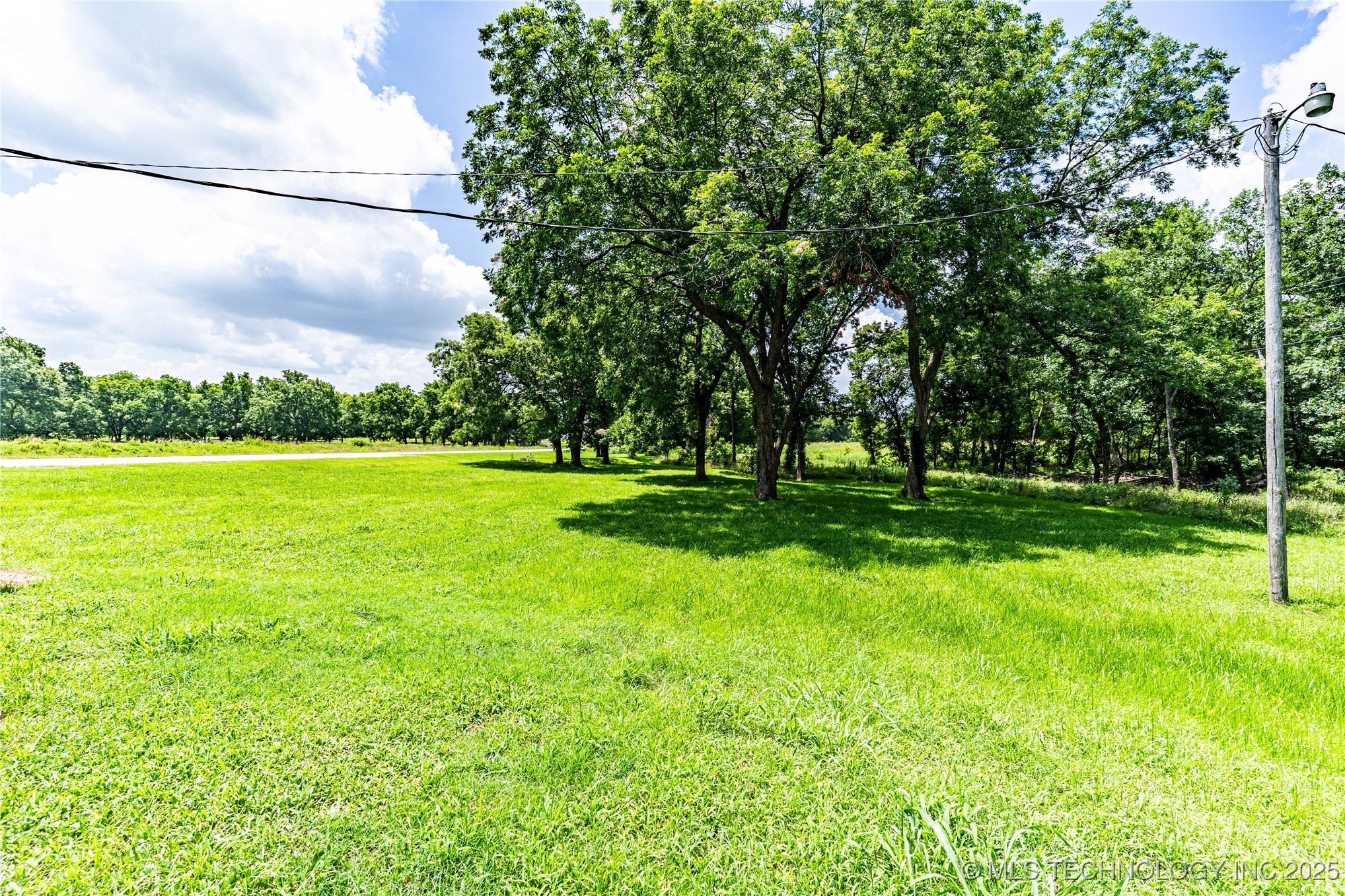 23350 W Hwy 16 Property Photo 4