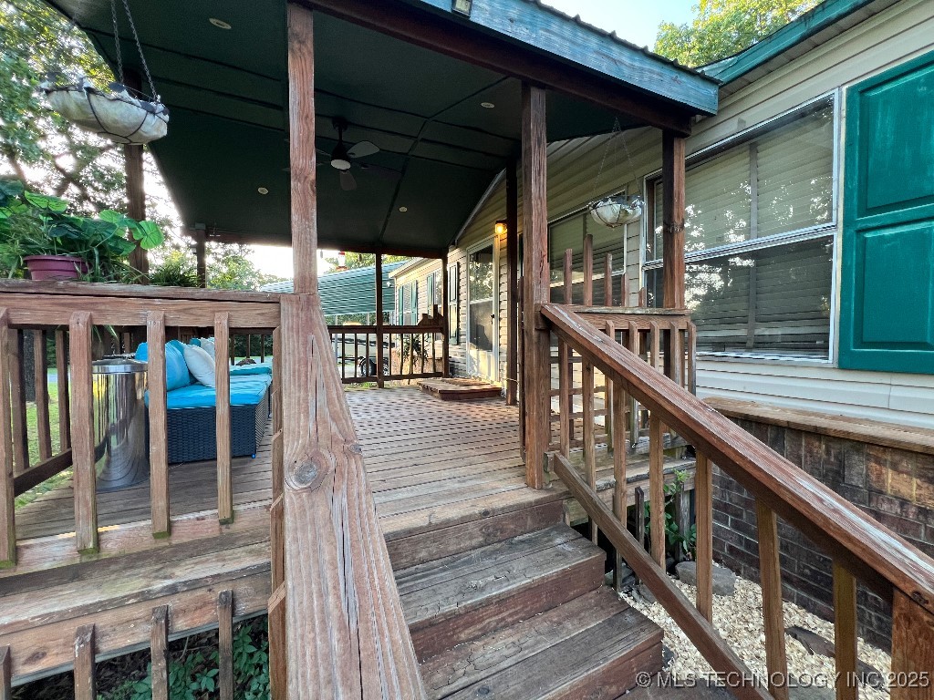 1088 Arrowhead Property Photo 8