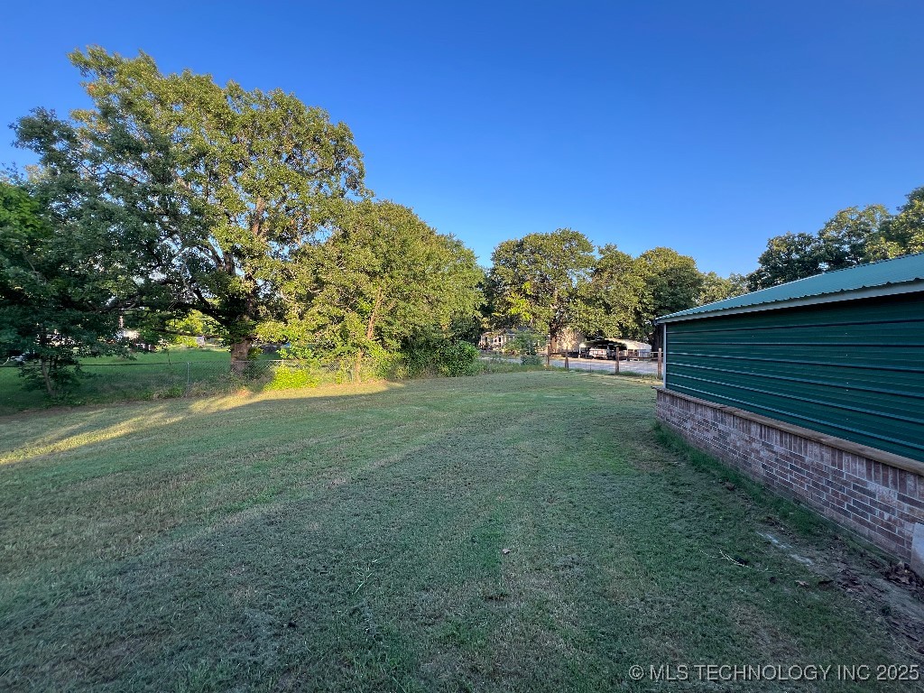 1088 Arrowhead Property Photo 12