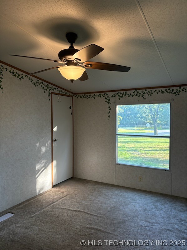 1088 Arrowhead Property Photo 23