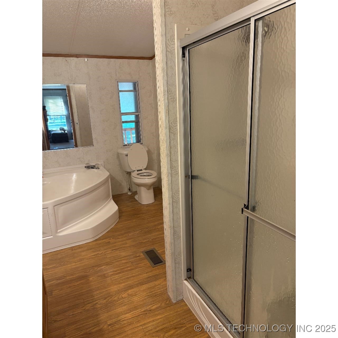 1088 Arrowhead Property Photo 26