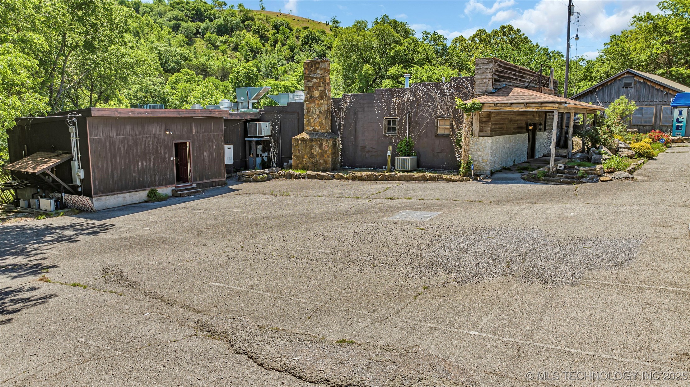 4565 Us Hwy 77 Property Photo 13