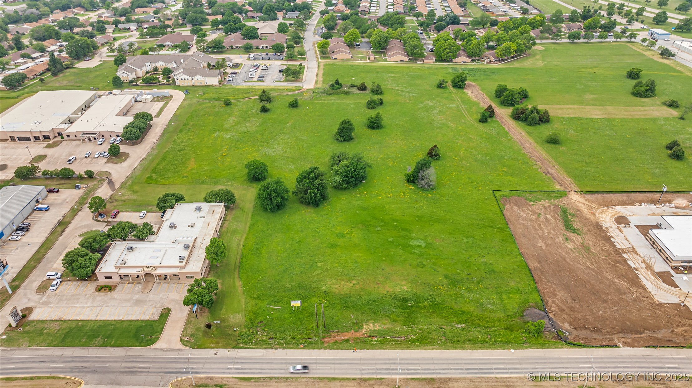 0 N Commerce Property Photo 11