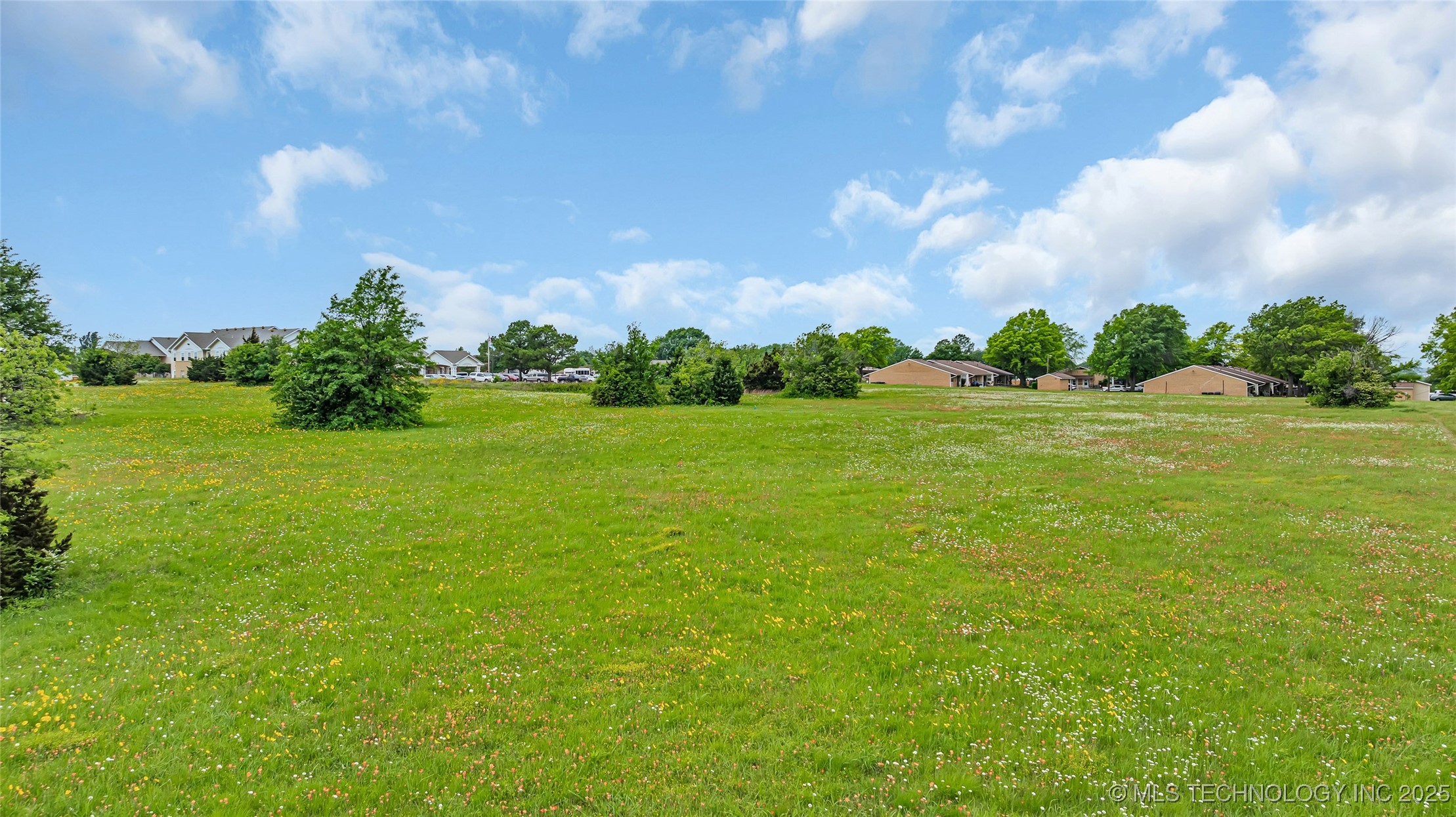 0 N Commerce Property Photo 14