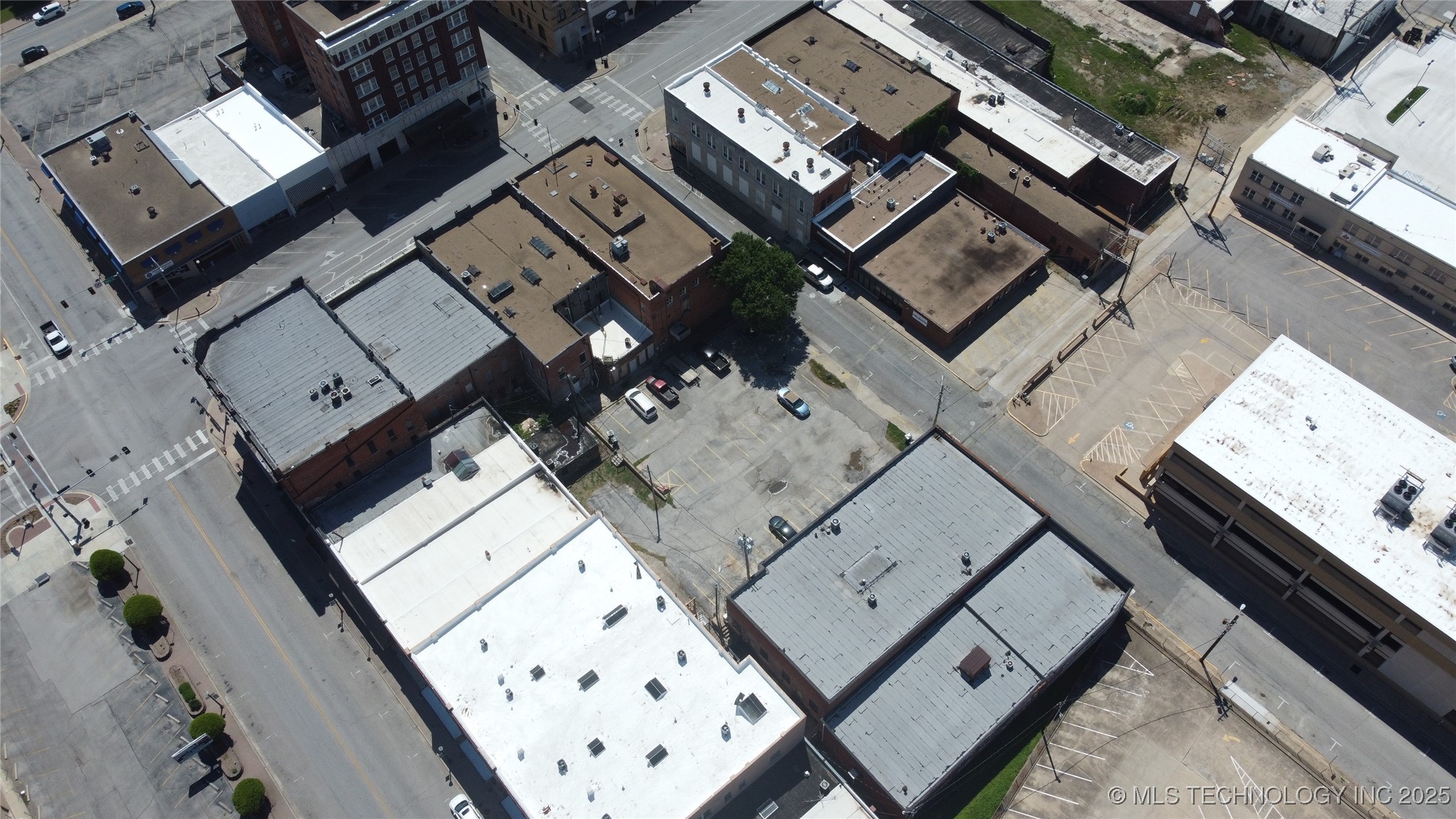 A Street Nw Property Photo 10