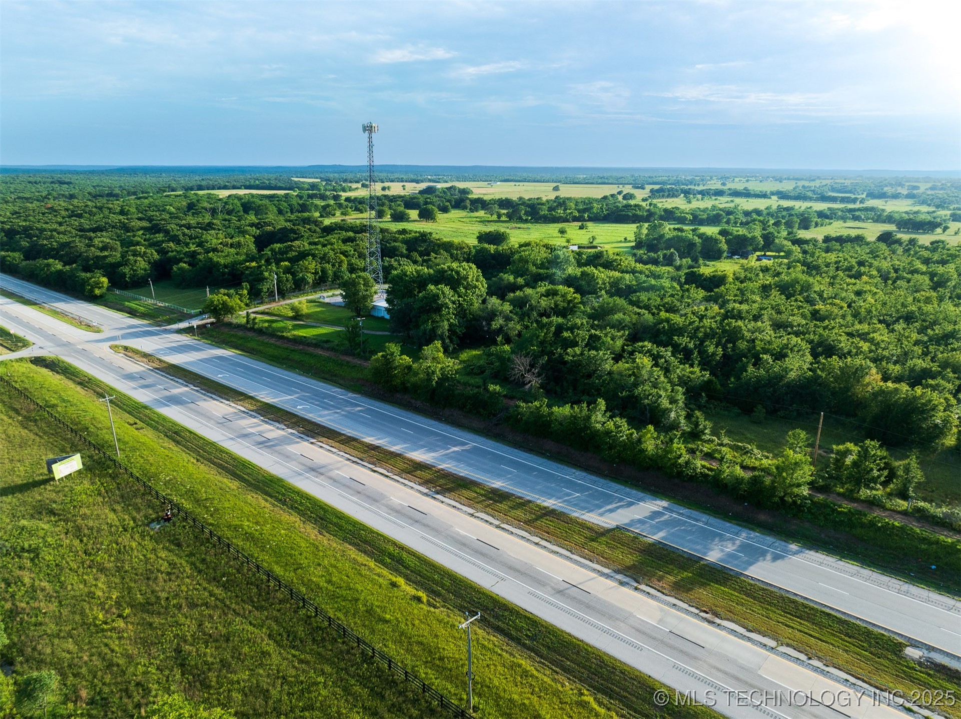 10 Little Road Property Photo 2