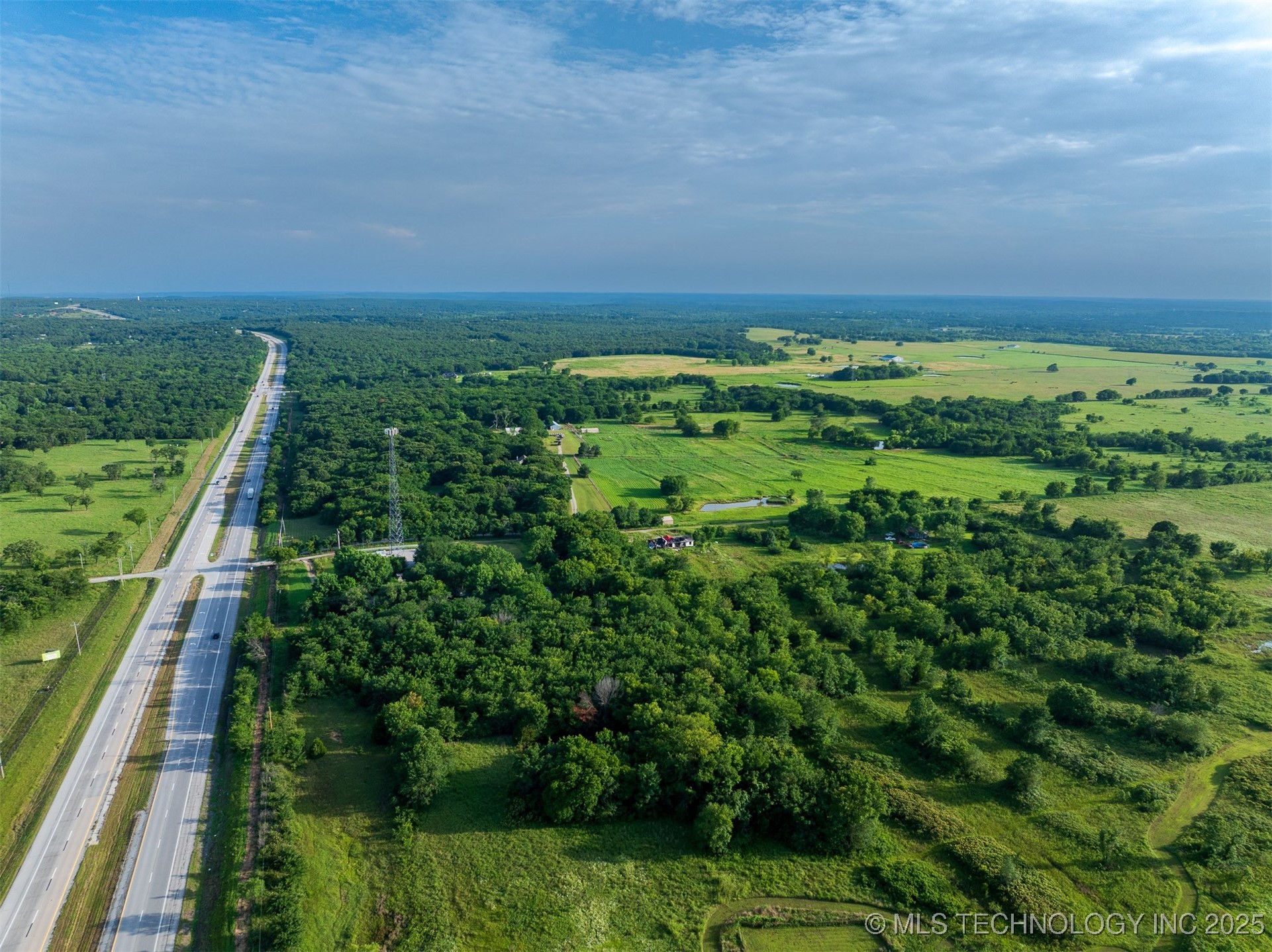 10 Little Road Property Photo 4